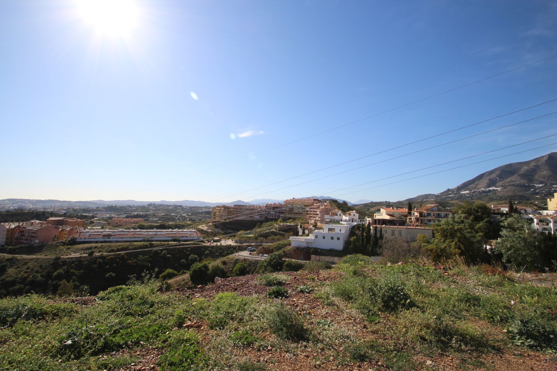 土地 在 Fuengirola, Andalucía 10860279