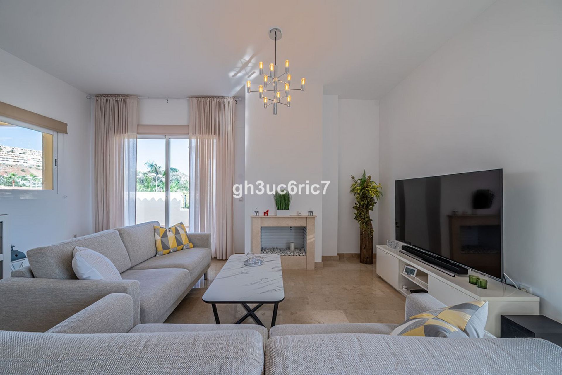 Condominio en La Cala de Mijas, Andalusia 10860510