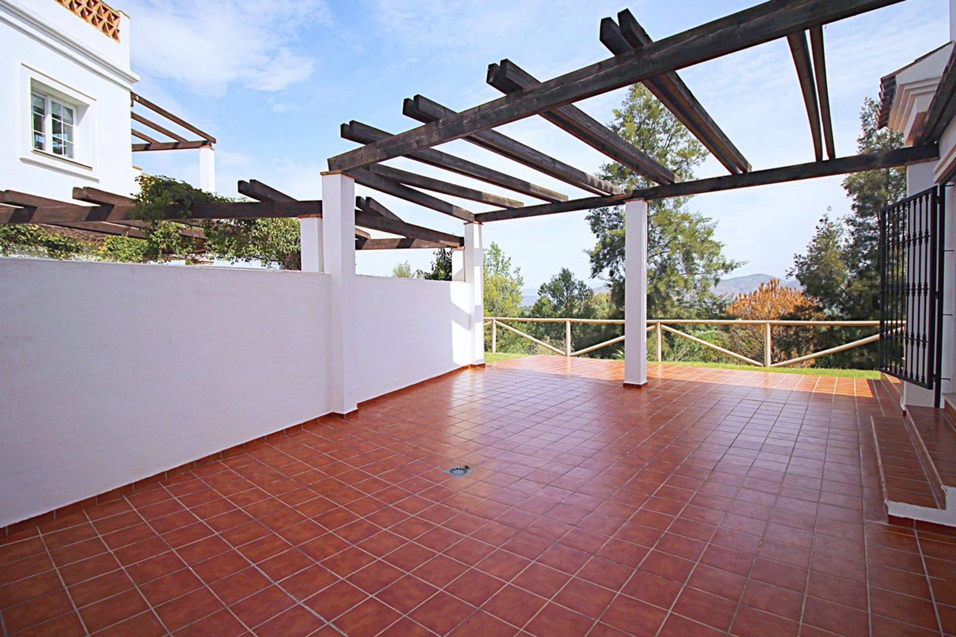 Huis in Alhaurín de la Torre, Andalucía 10860964