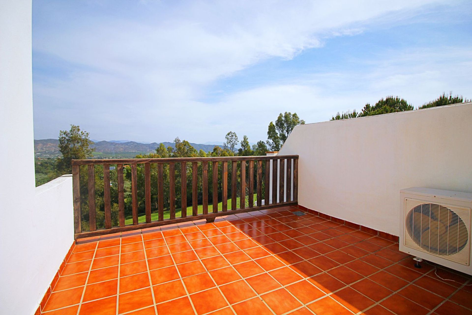 Huis in Alhaurín de la Torre, Andalucía 10860964