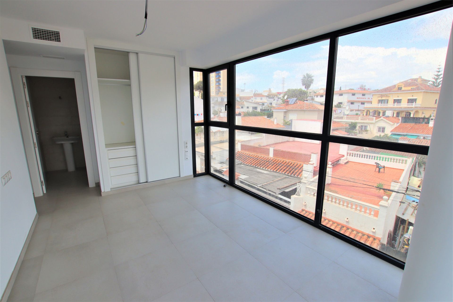 Condominio nel Fuengirola, Andalucía 10860983