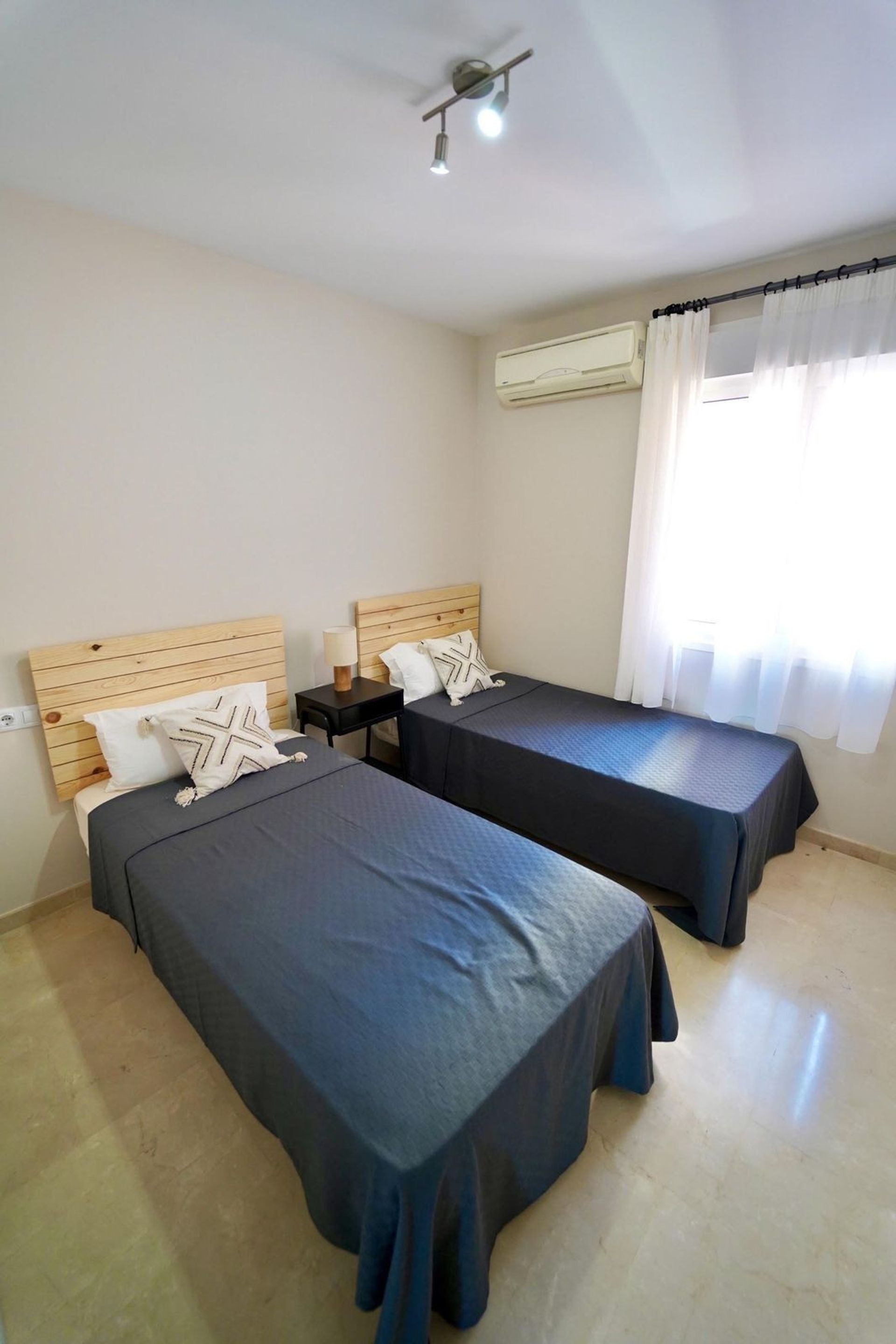 Condominio en Fuengirola, Andalucía 10861131