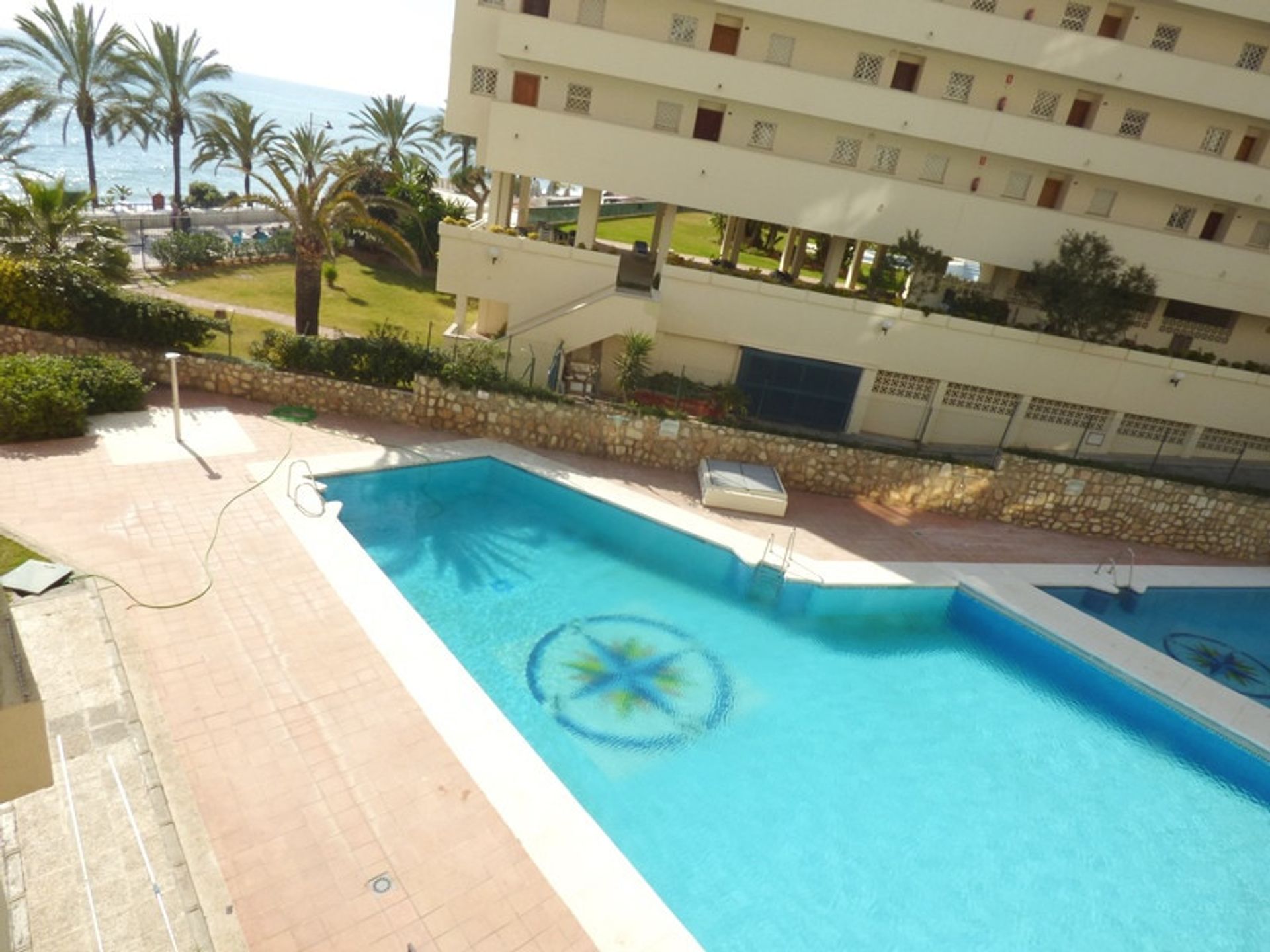 Condominium dans Marbella, Andalousie 10861177