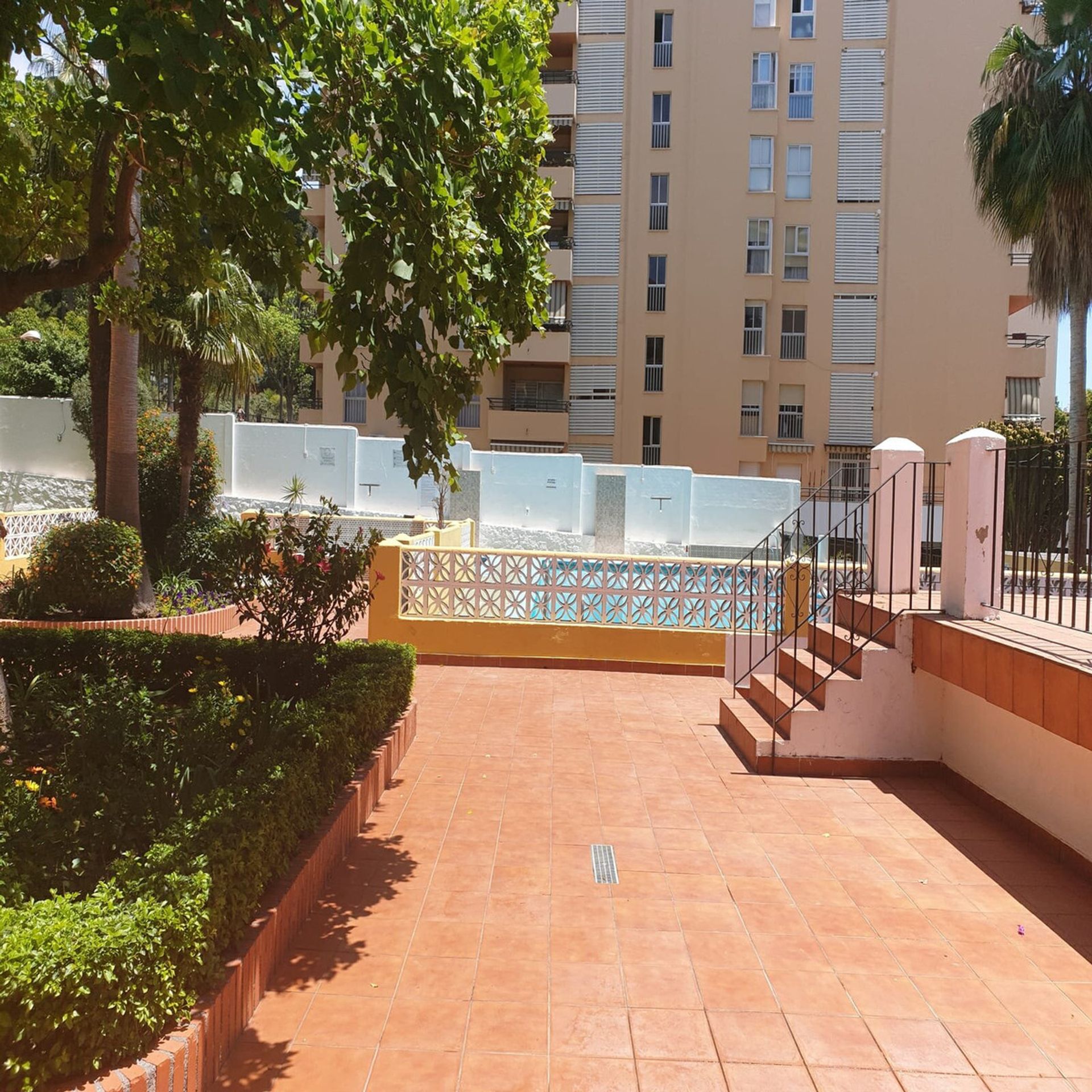 Condominio nel Marbella, Andalusia 10861297