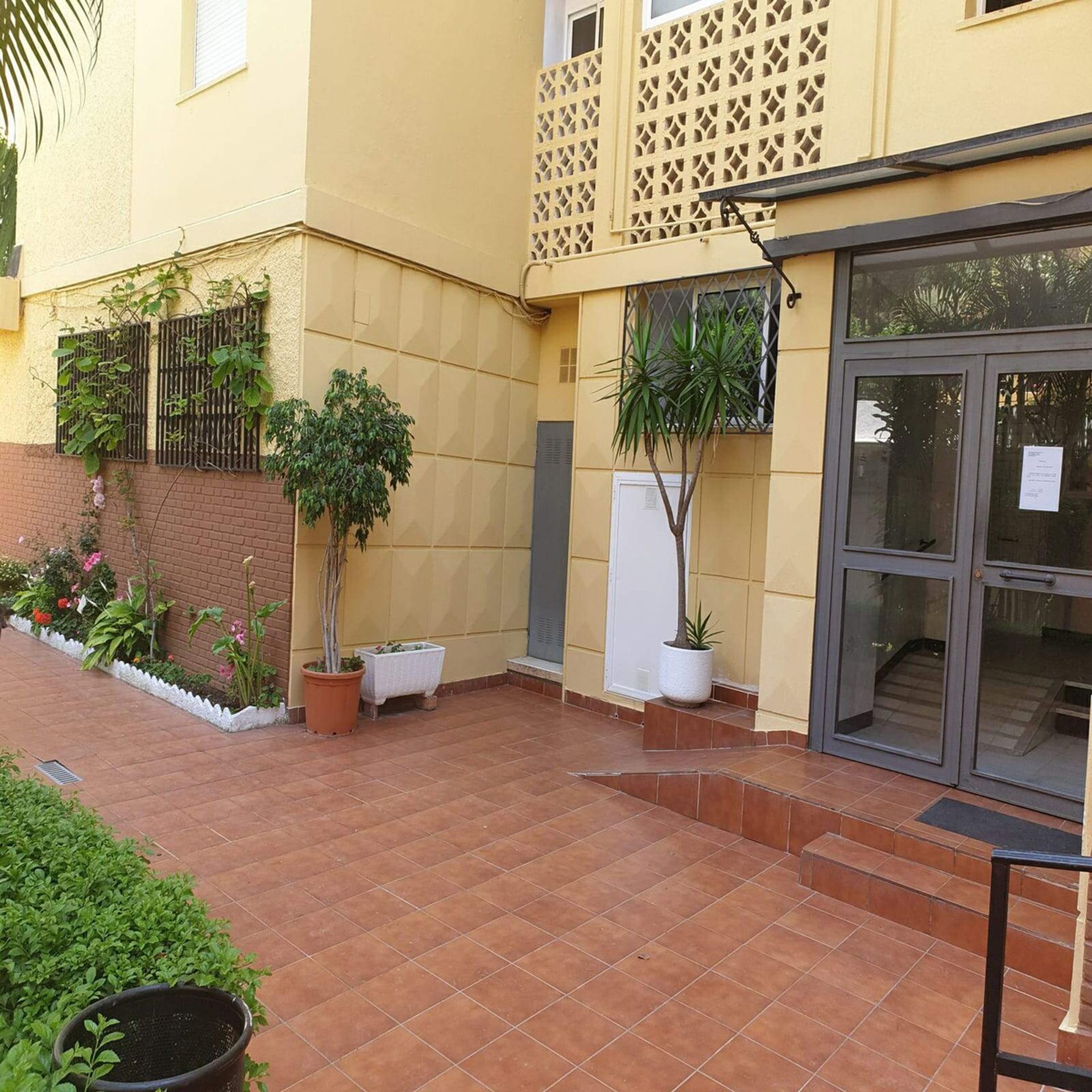 Condominio nel Marbella, Andalusia 10861297