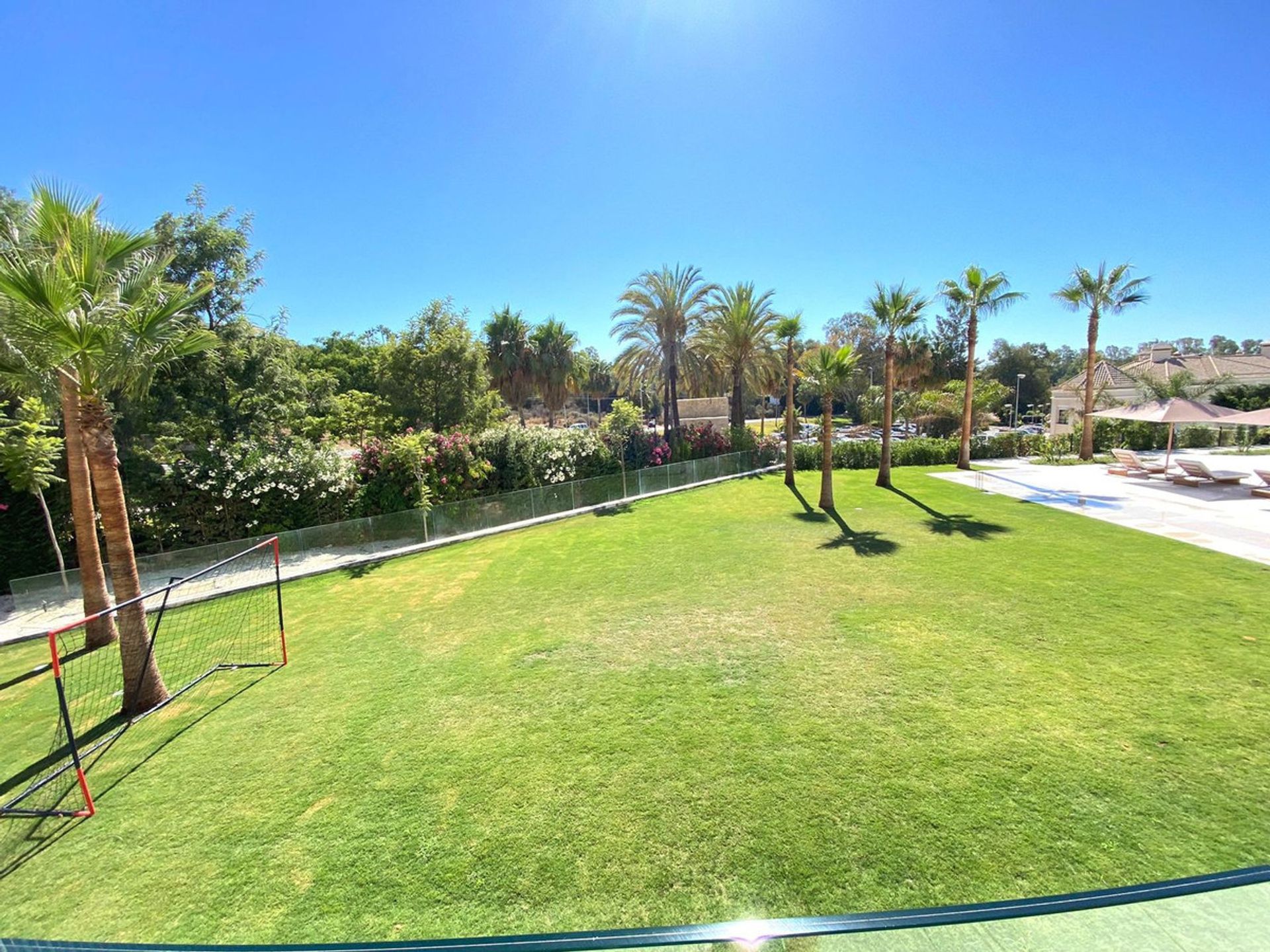 Condominio nel Marbella, Andalusia 10861521