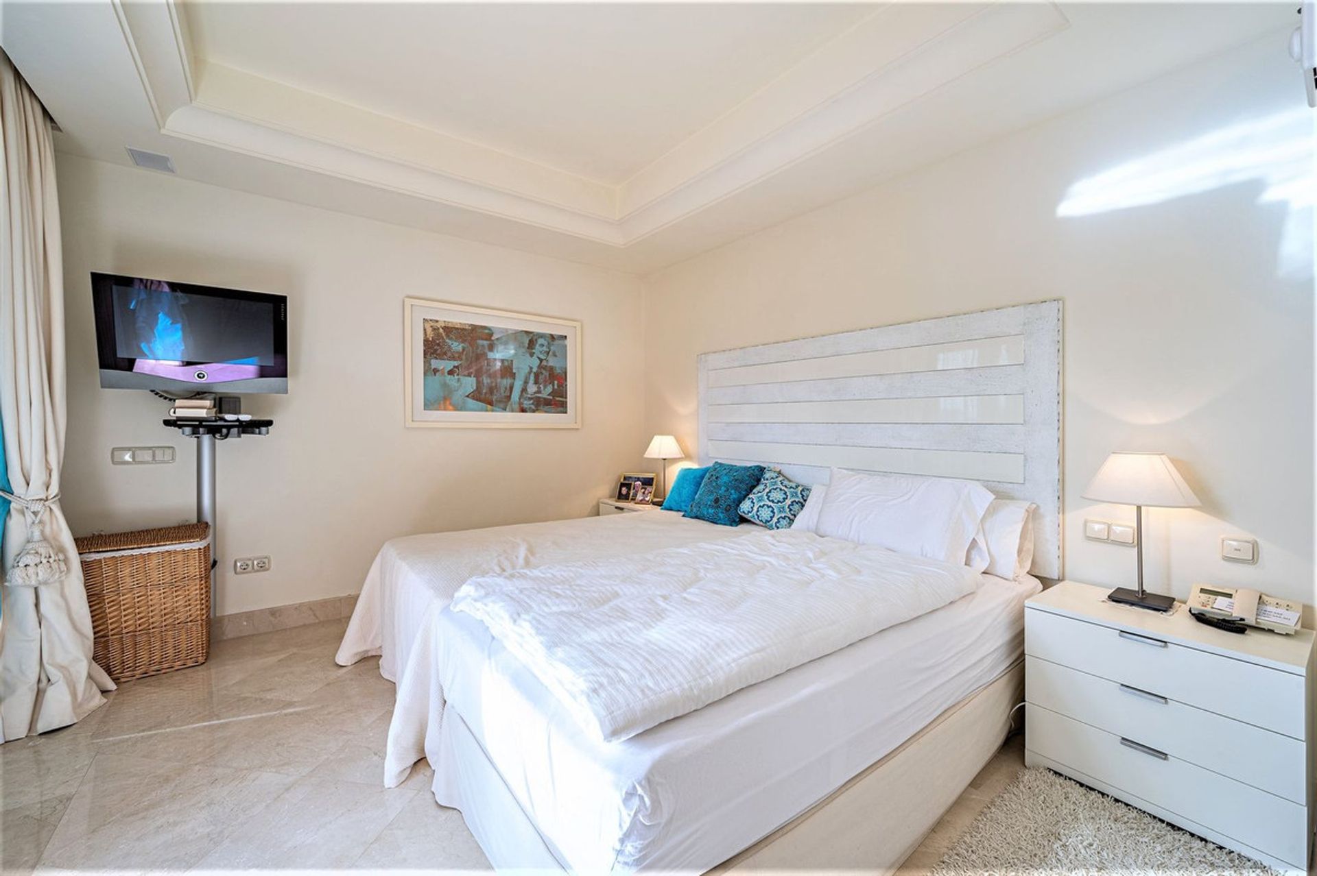 Condominium in Marbella, Andalusia 10861527