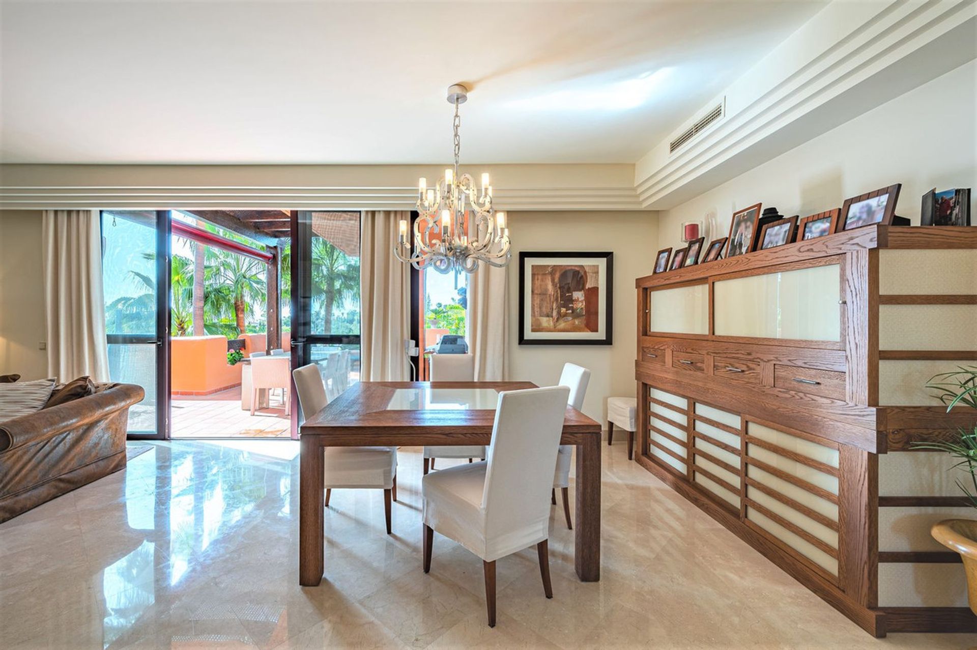 Condominium in Marbella, Andalusia 10861527