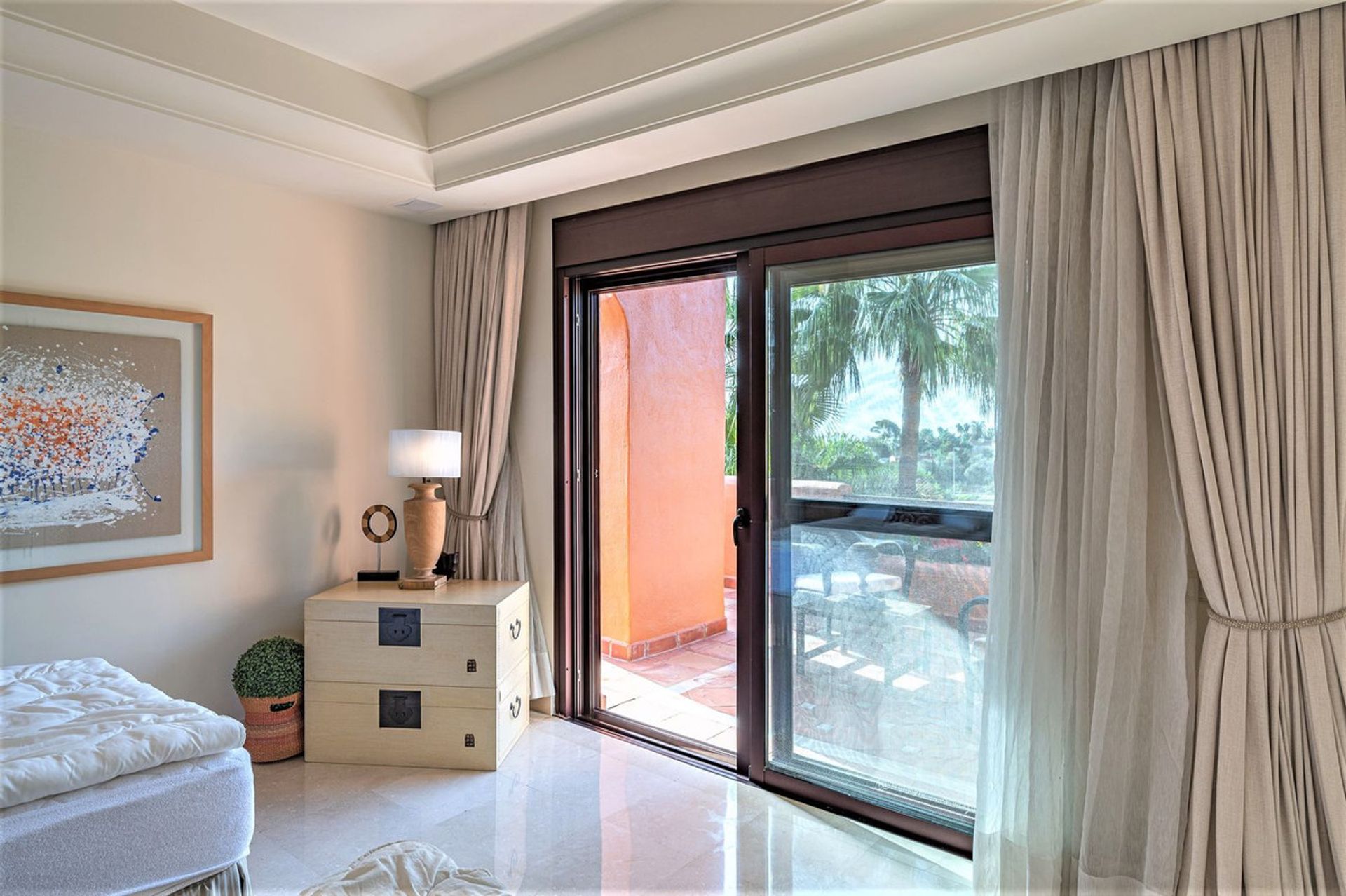 Condominium in Marbella, Andalusia 10861527