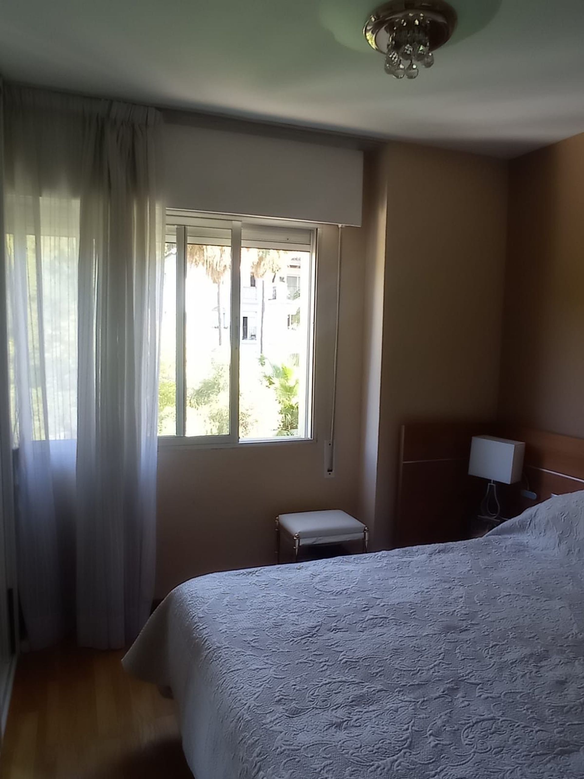 Condominium dans Marbella, Andalusia 10861601