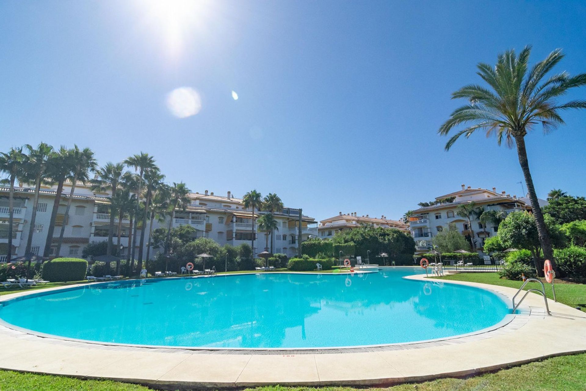 Condominio en Marbella, Andalucía 10862514