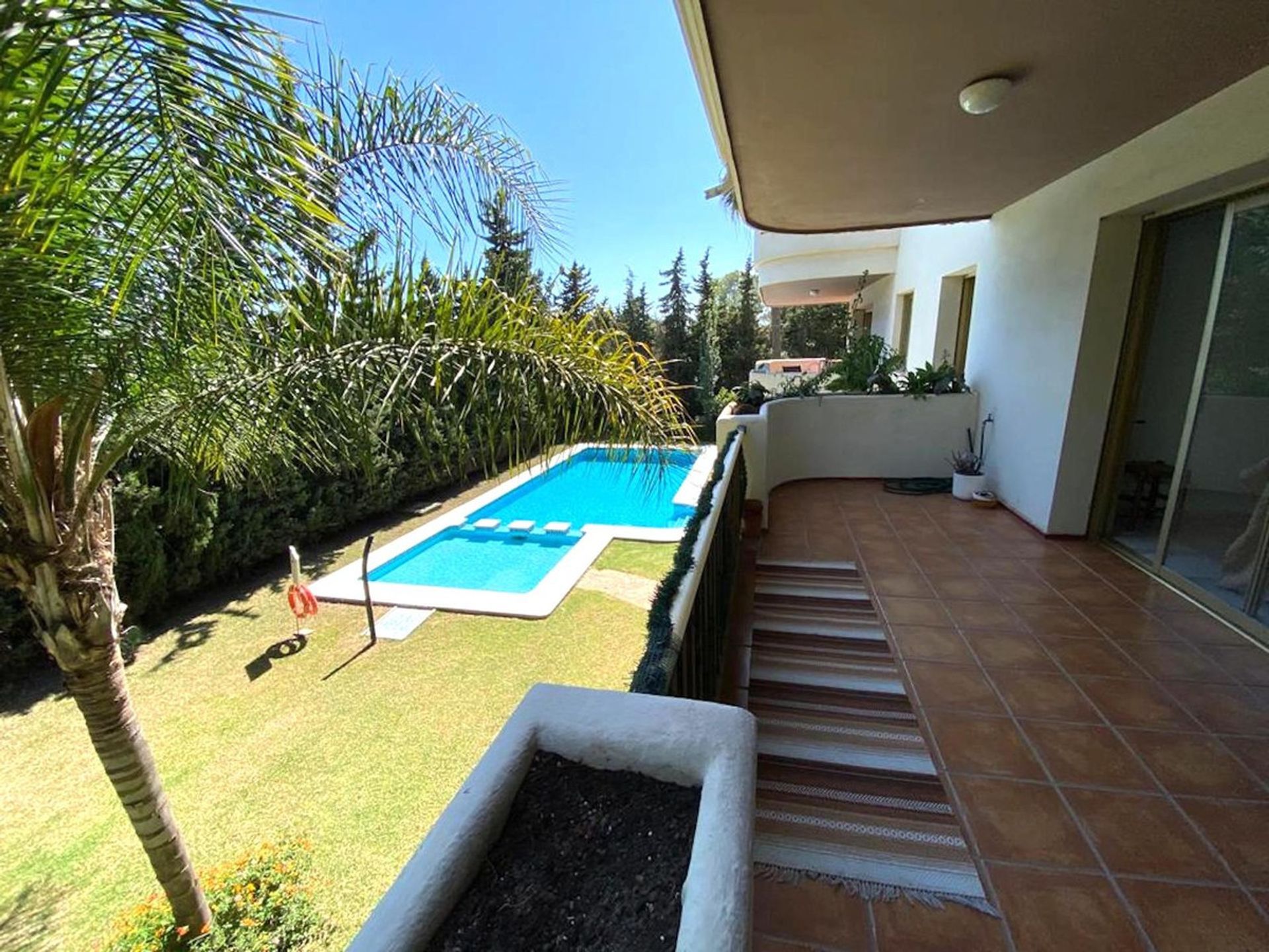 Condominium in Marbella, Andalucía 10862525