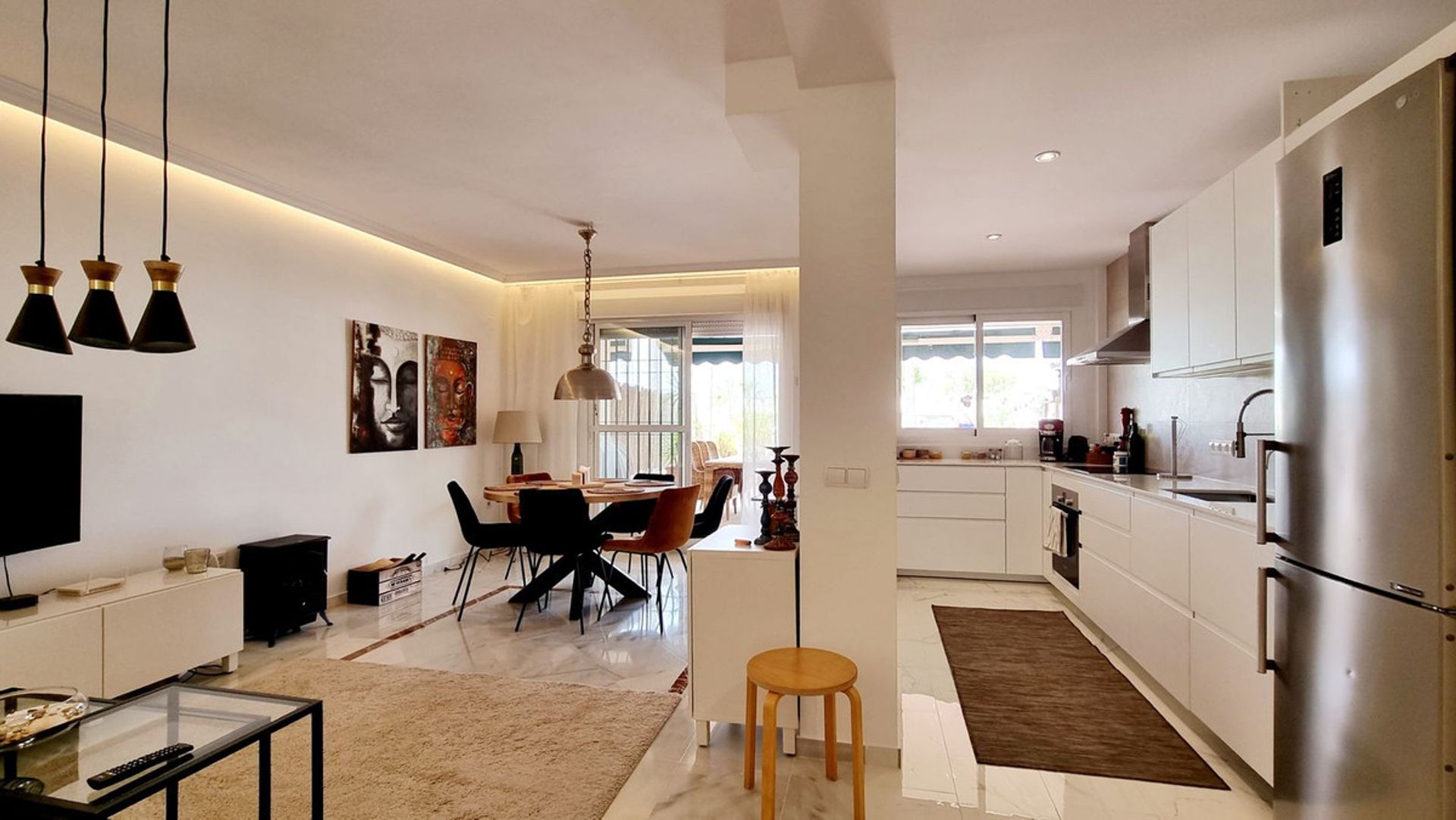 Condominium in Marbella, Andalucía 10862527