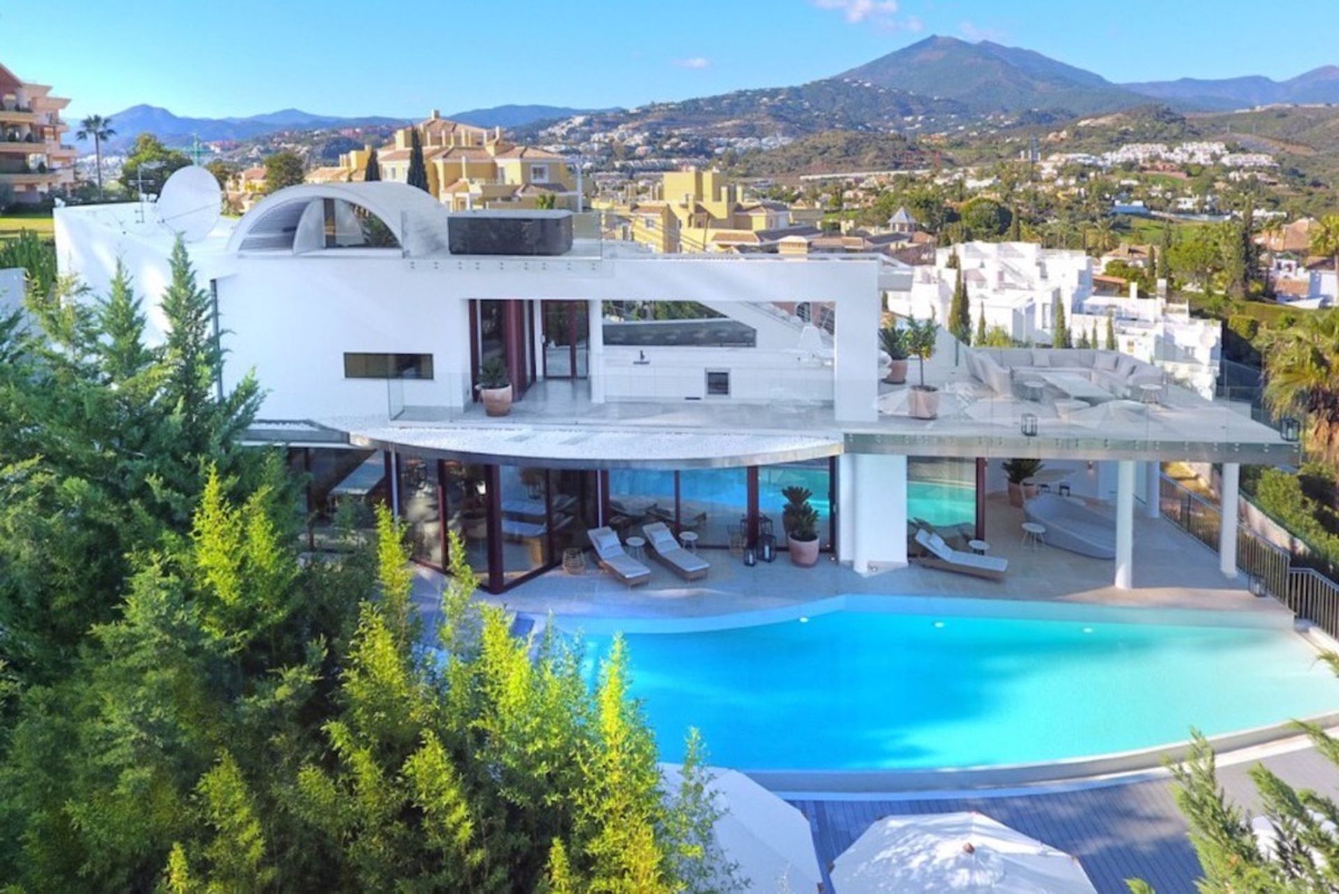 Haus im Marbella, Andalucía 10862644