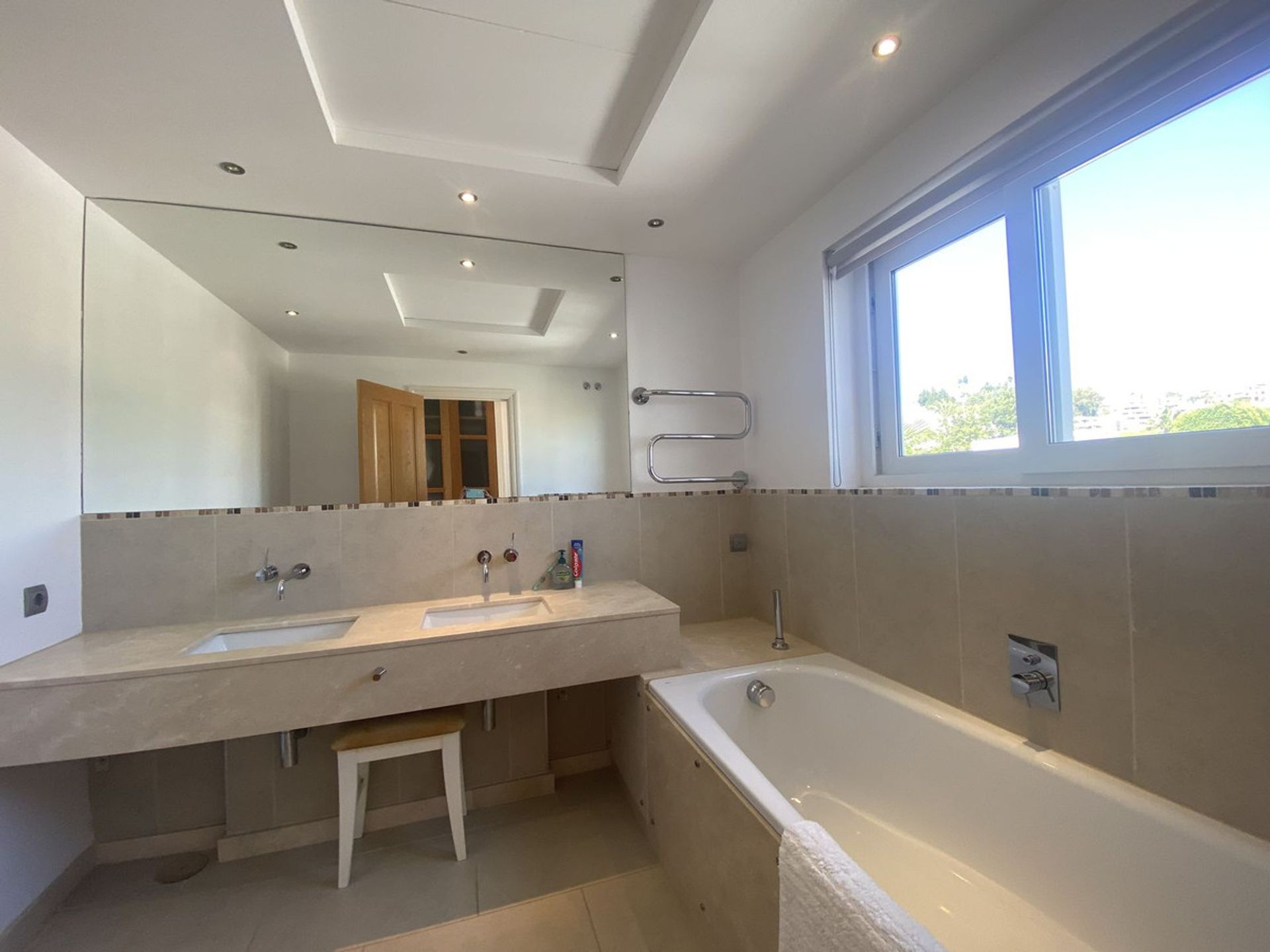 Haus im Marbella, Andalucía 10862770