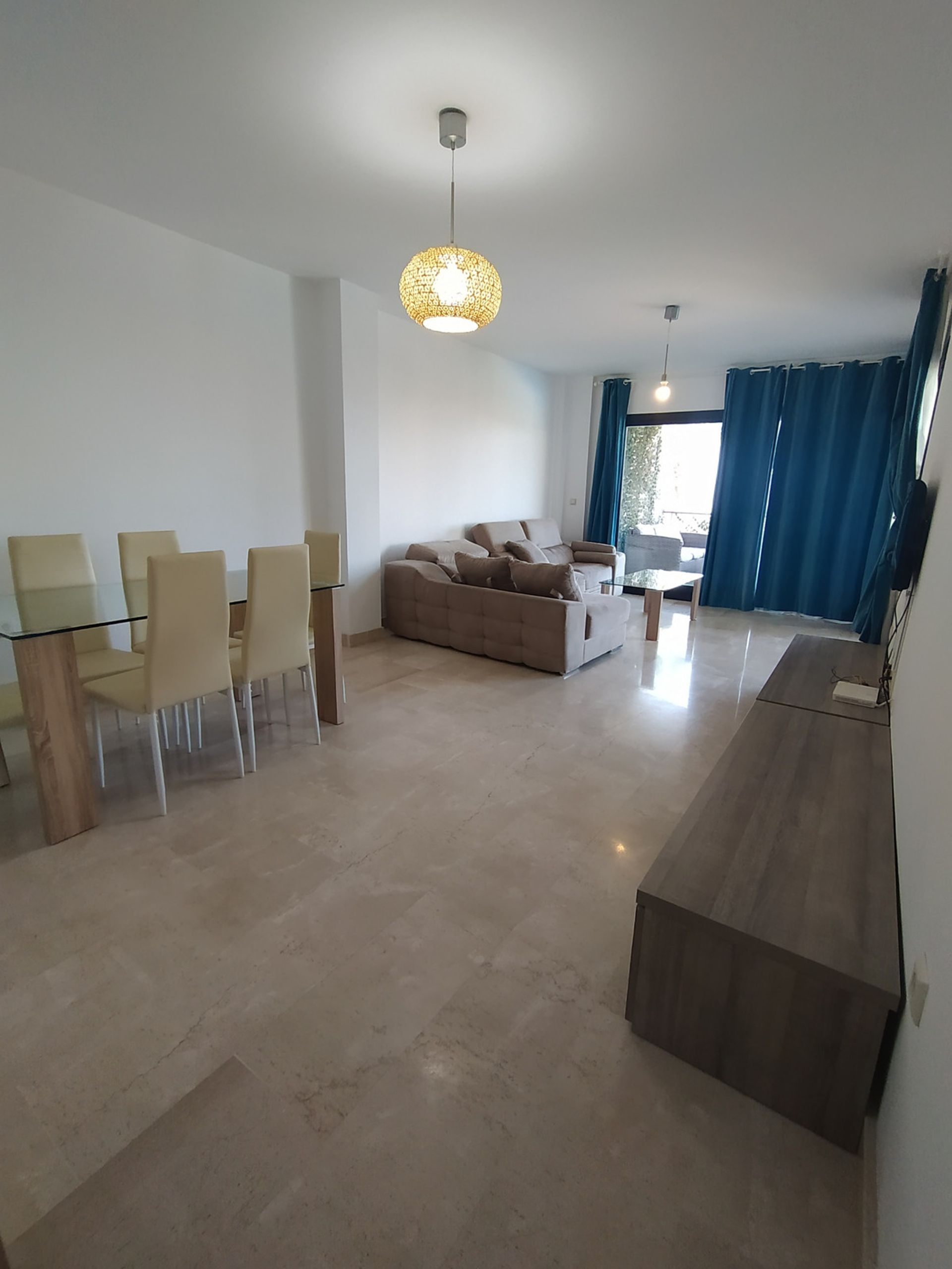 Condominio en Fuengirola, Andalucía 10862843