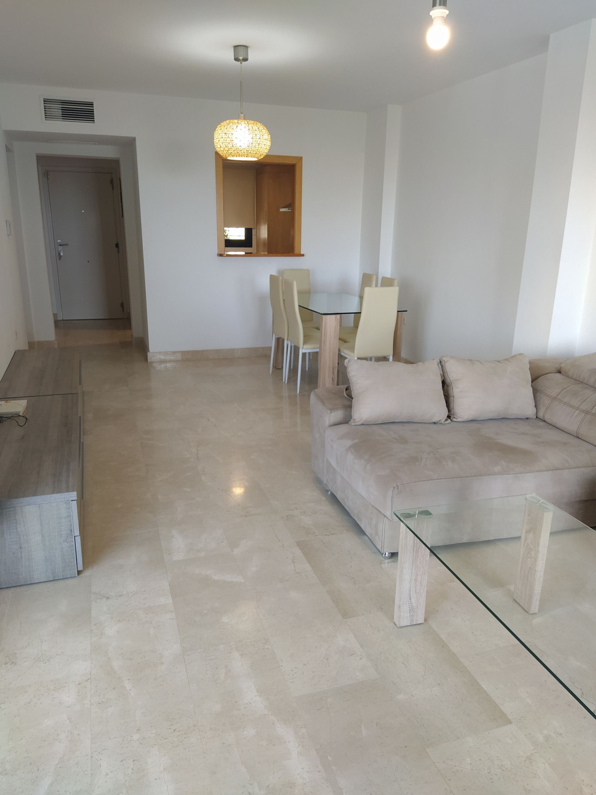 Condominio en Urbanización Riviera Sol, Andalucía 10862843