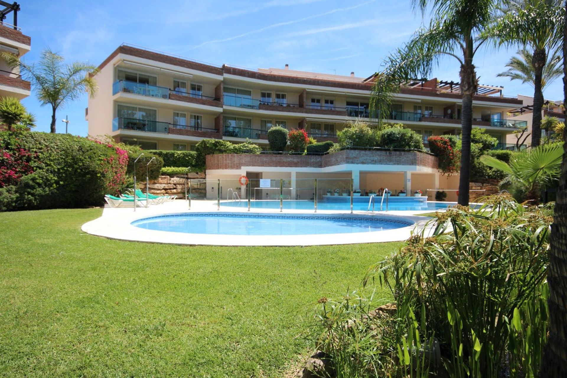 Condominium in , Andalucía 10862873