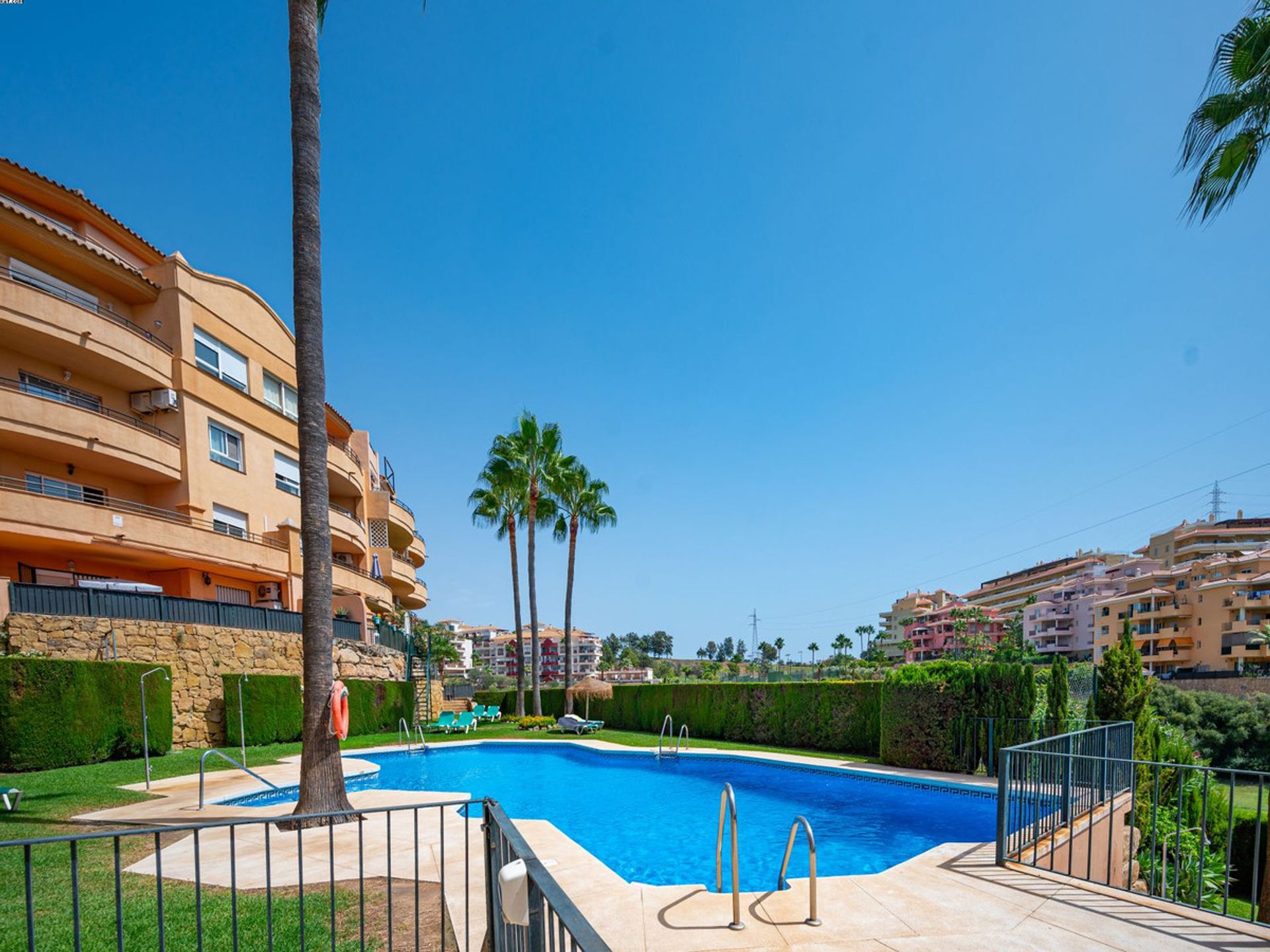 Ejerlejlighed i Fuengirola, Andalusien 10862882