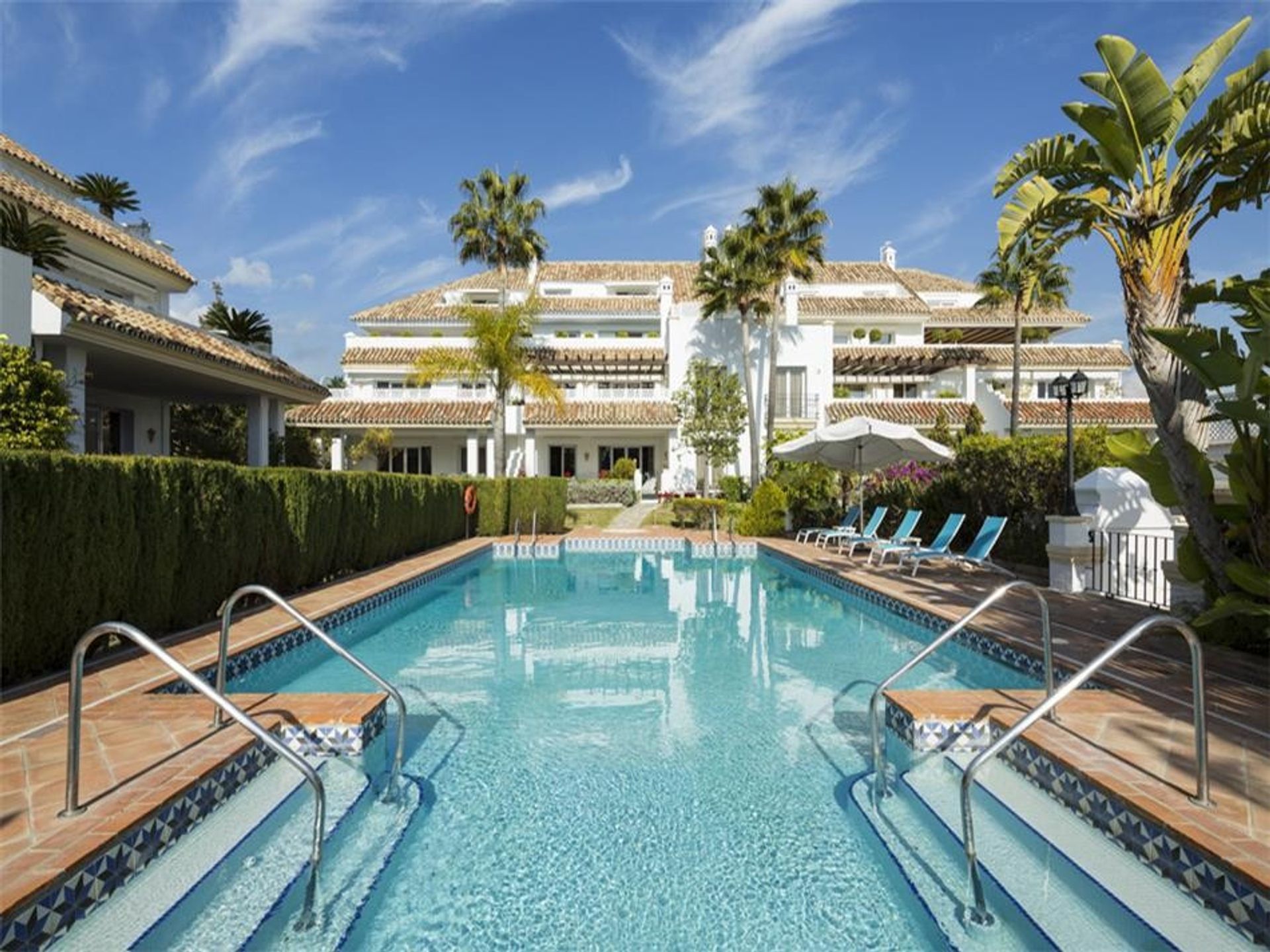 Condominium dans Marbella, Andalousie 10863158