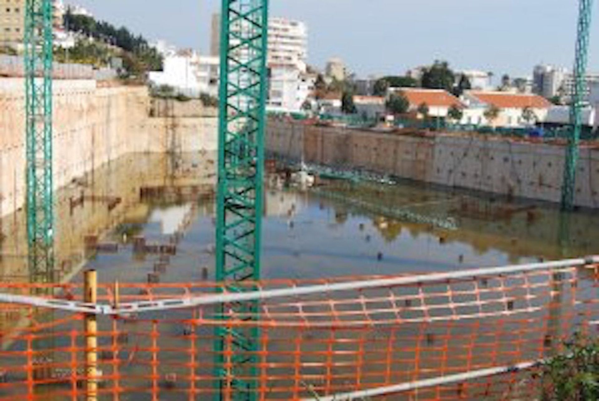 Terra no Torremolinos, Andalusia 10863401