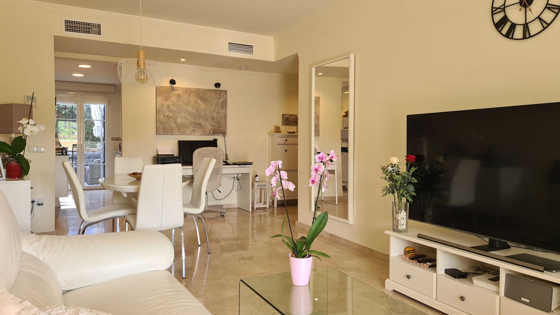 Condominium dans Benalmádena, Andalucía 10863441