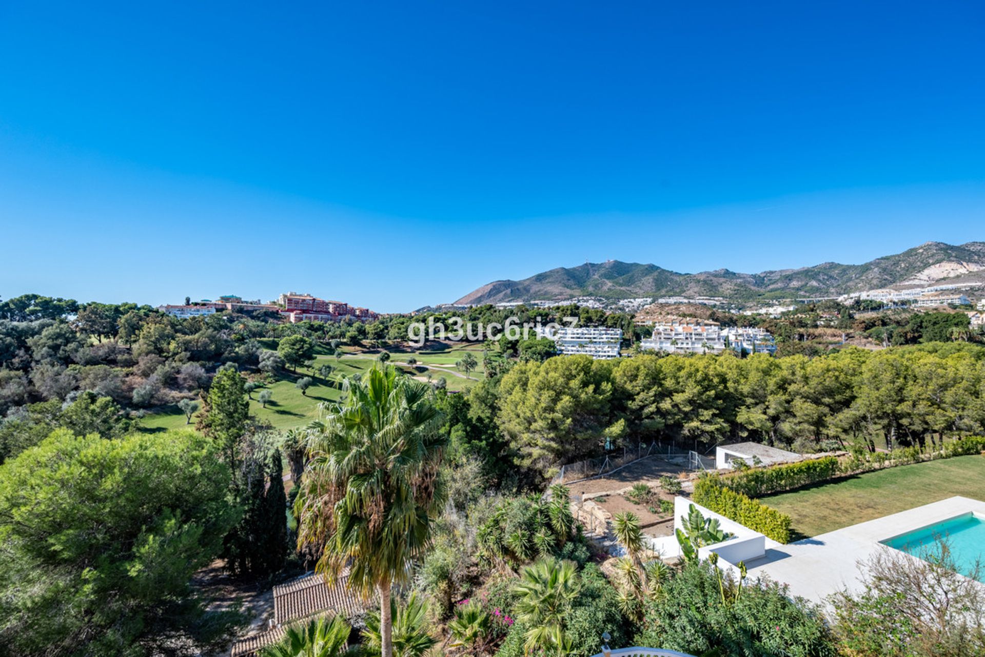 House in Arroyo de la Miel, Andalusia 10863448