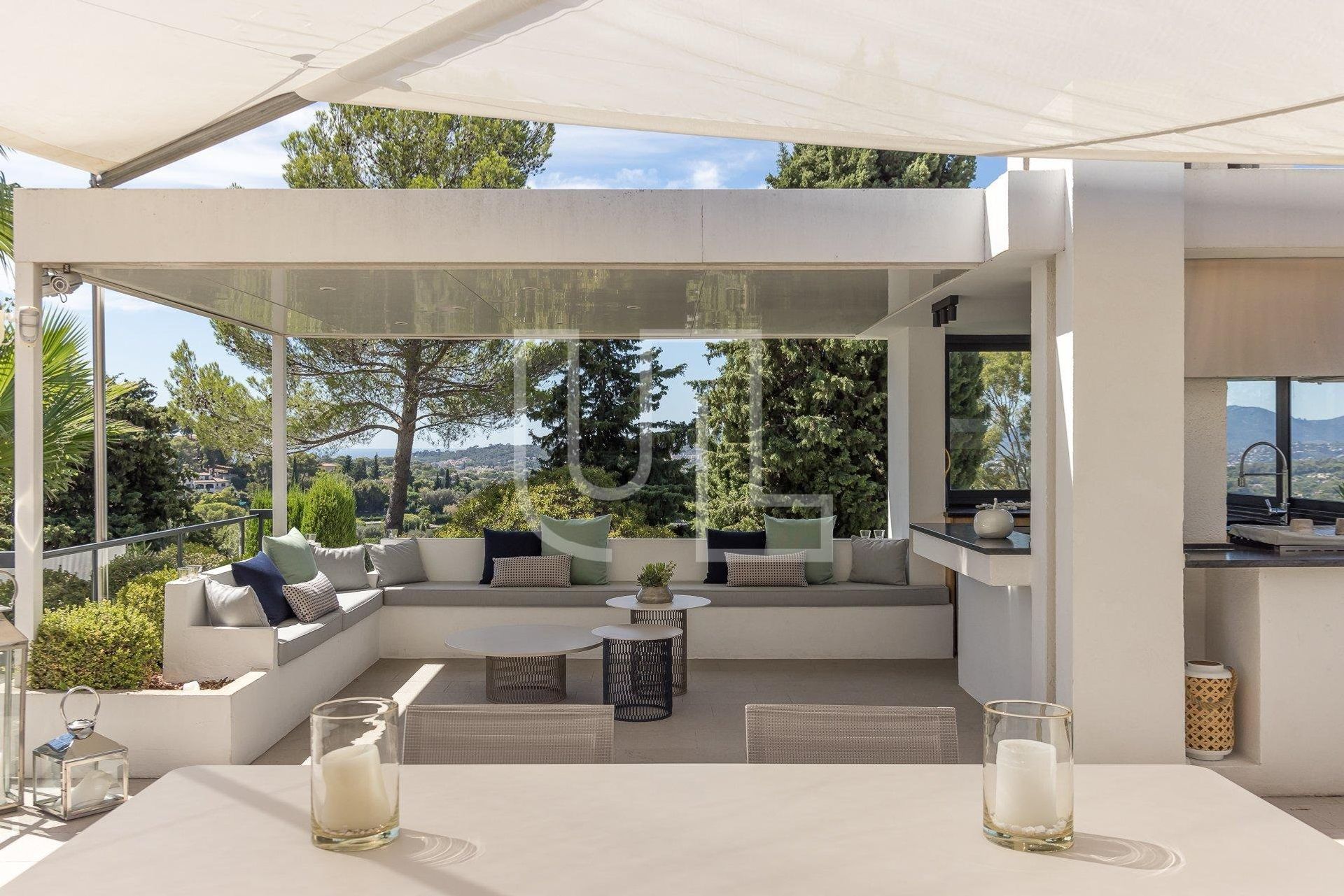 House in Mougins, Provence-Alpes-Côte d'Azur 10864531