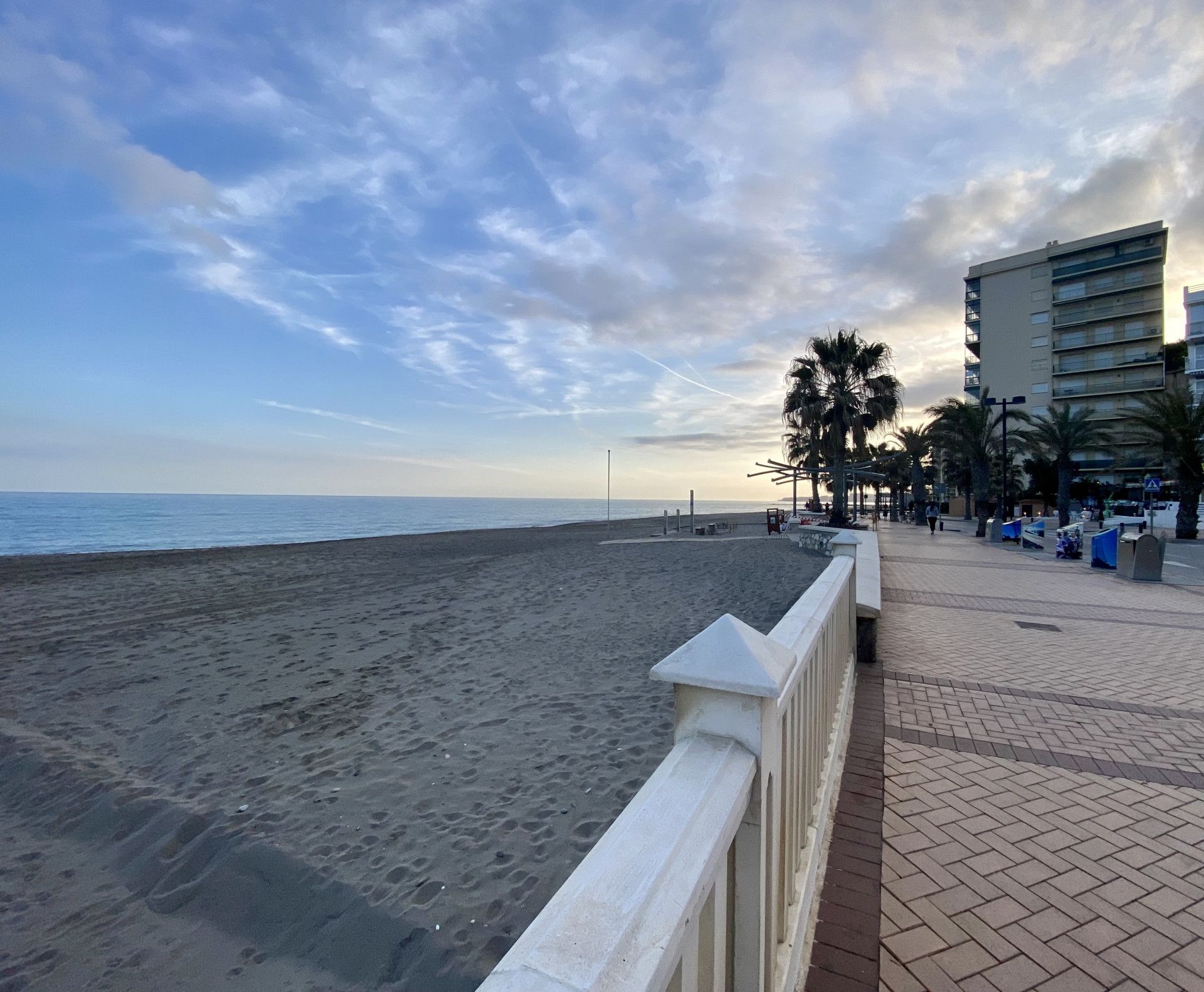 Condominium in Fuengirola, Andalucía 10864984