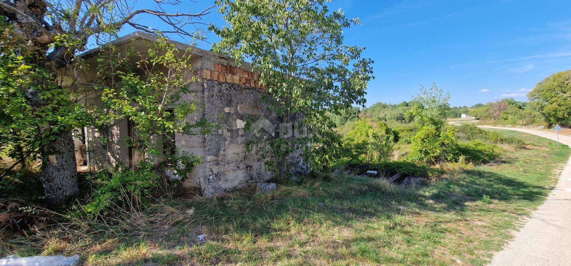 Land in Zminj, Istarska Zupanija 10865897