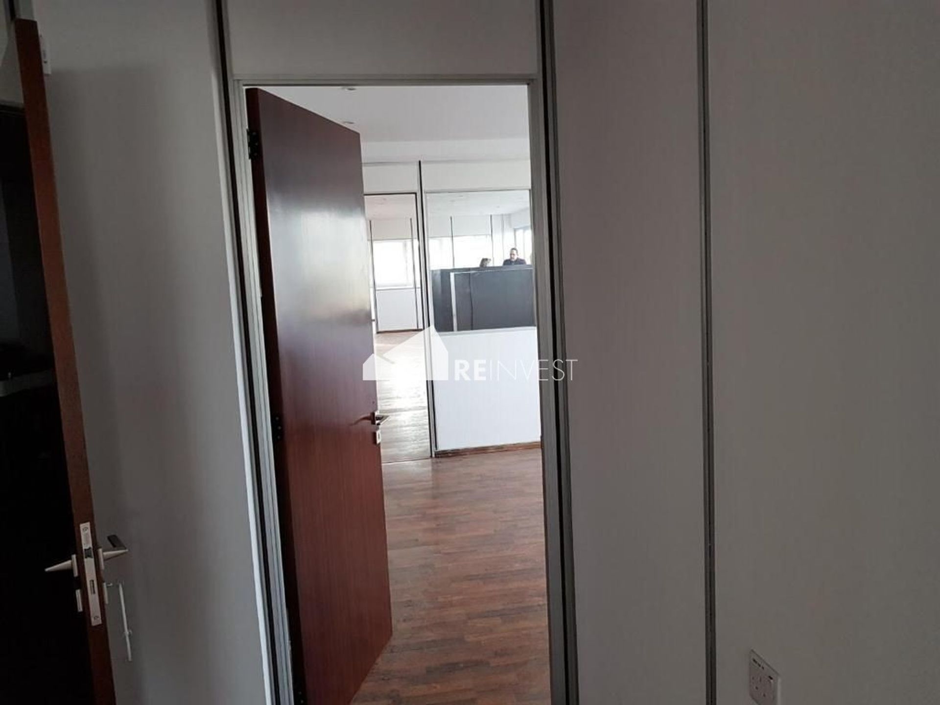 Kantor di Limassol, Limassol 10866441