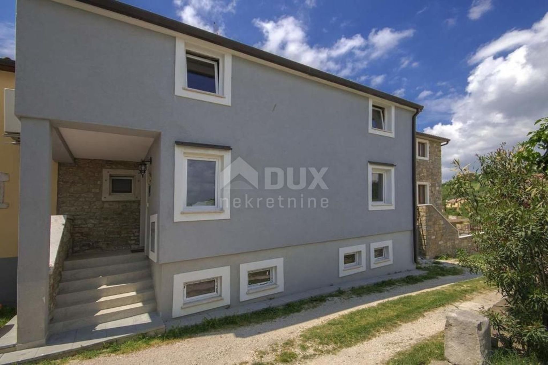 Будинок в Buje, Istria County 10868051