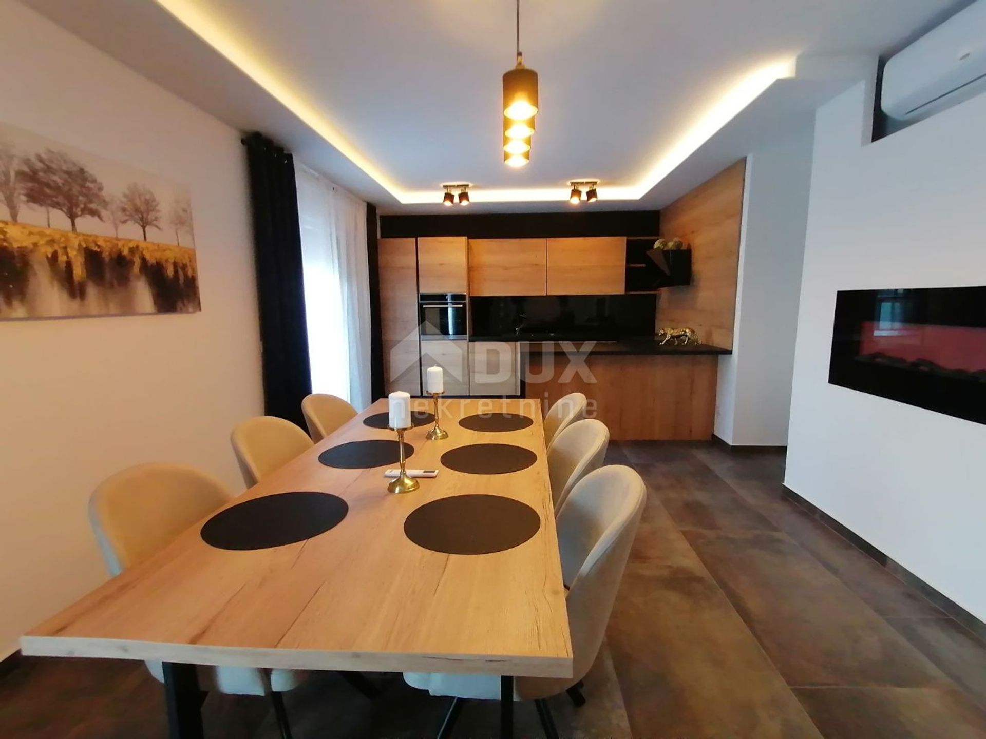 Condominio en Pula, Istarska županija 10868262