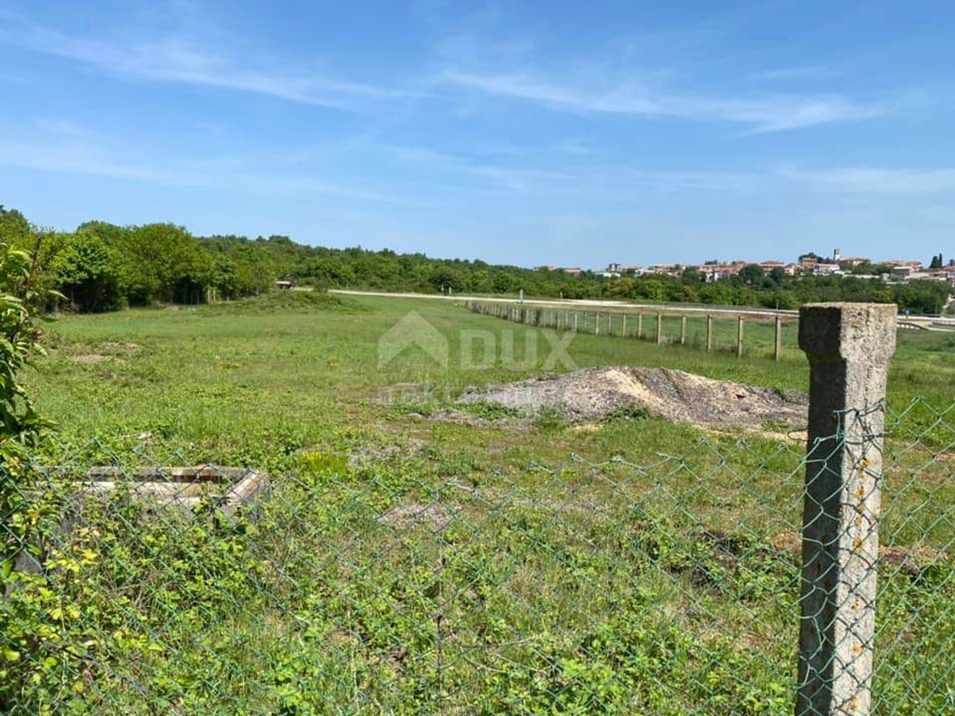 Land im Novigrad, Istria County 10868382