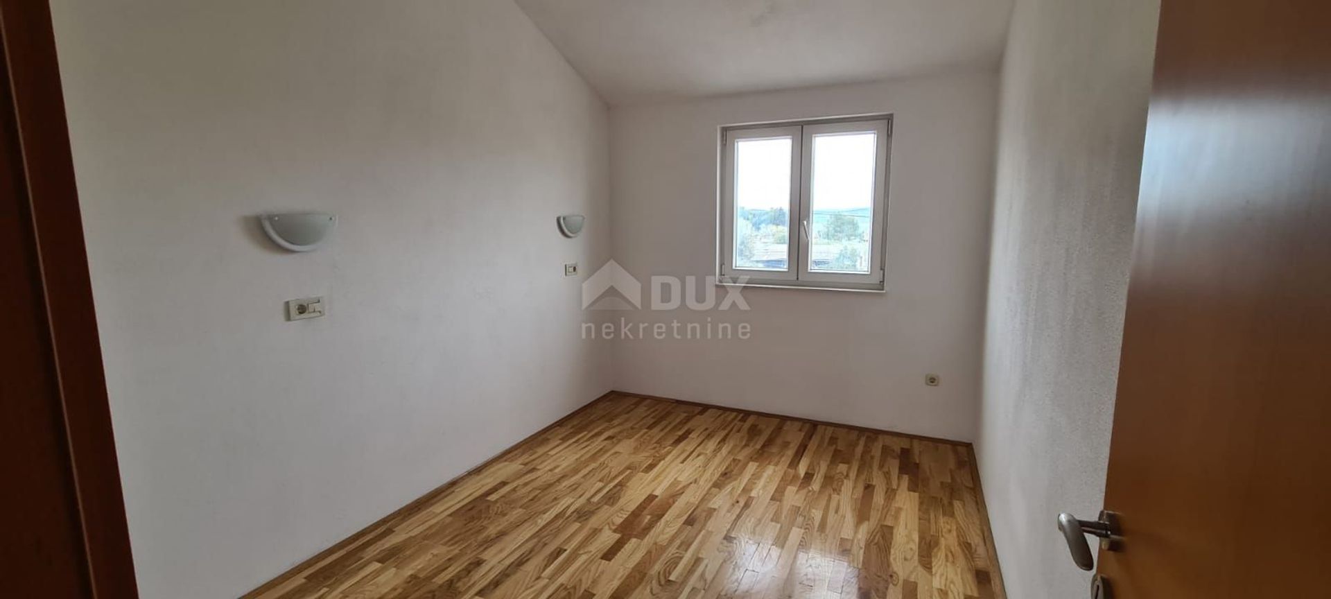 Condominio en Pakoštane, Zadarska županija 10868395