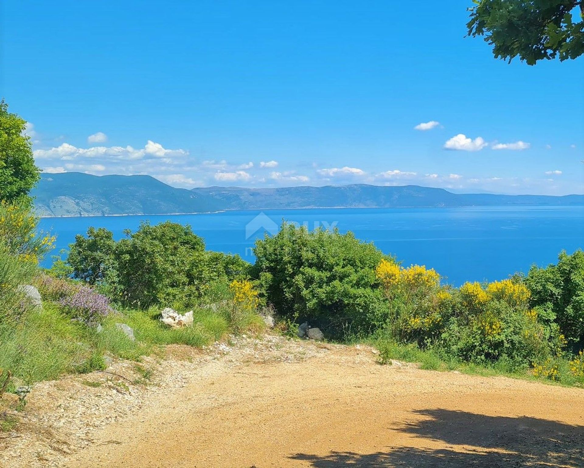 Land i Rabac, Istria County 10868507