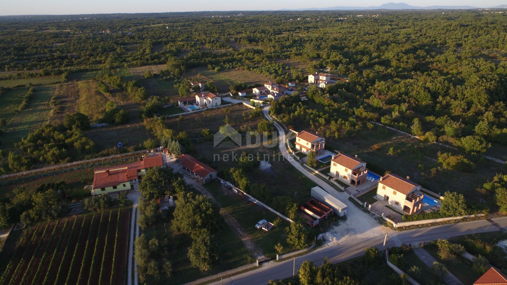 σπίτι σε Svetvinčenat, Istria County 10868576