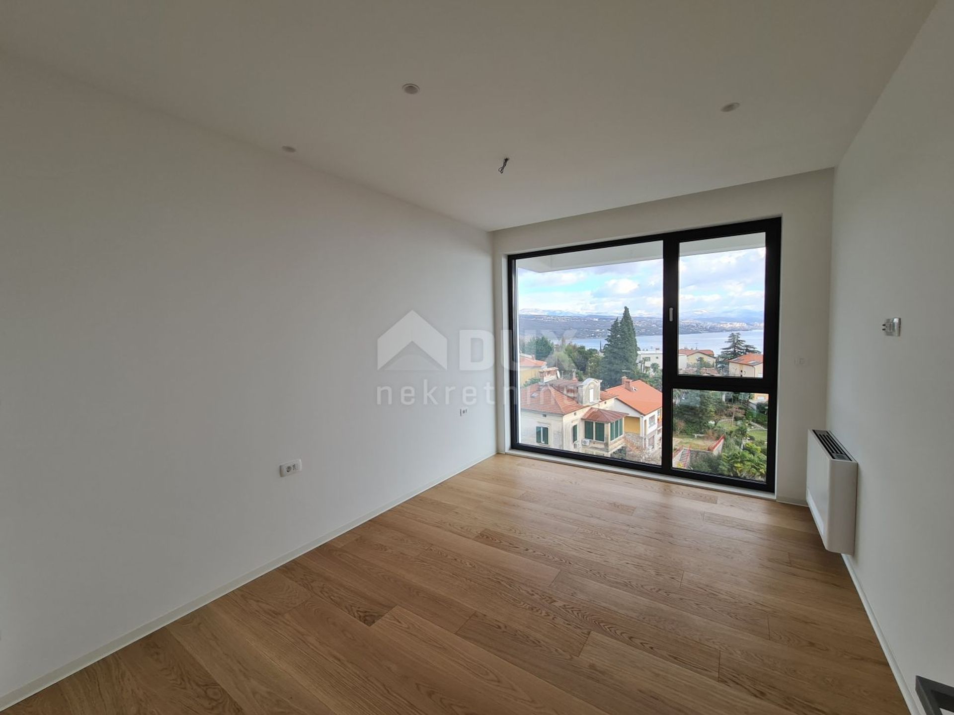 Condominium dans Opatija, Primorje-Gorski Kotar County 10868806