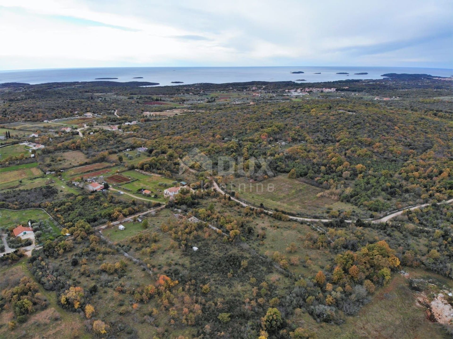 土地 在 Rovinj, Istria County 10869133