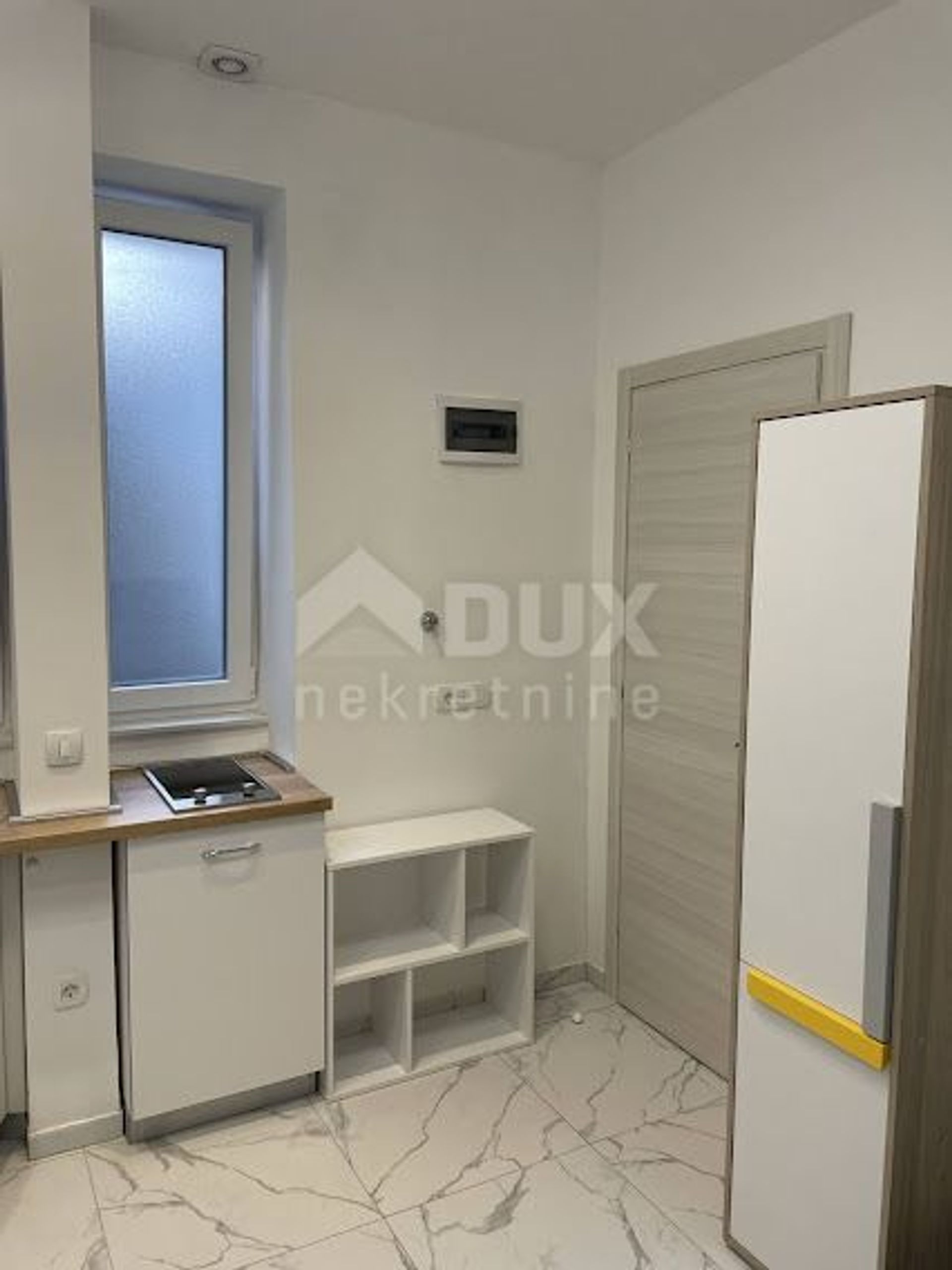 Condominio en Rijeka, Primorsko-Goranska Županija 10869345