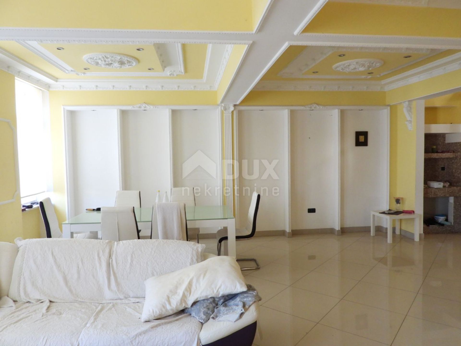 Condominio en Opatija, Primorje-Gorski Kotar County 10869349