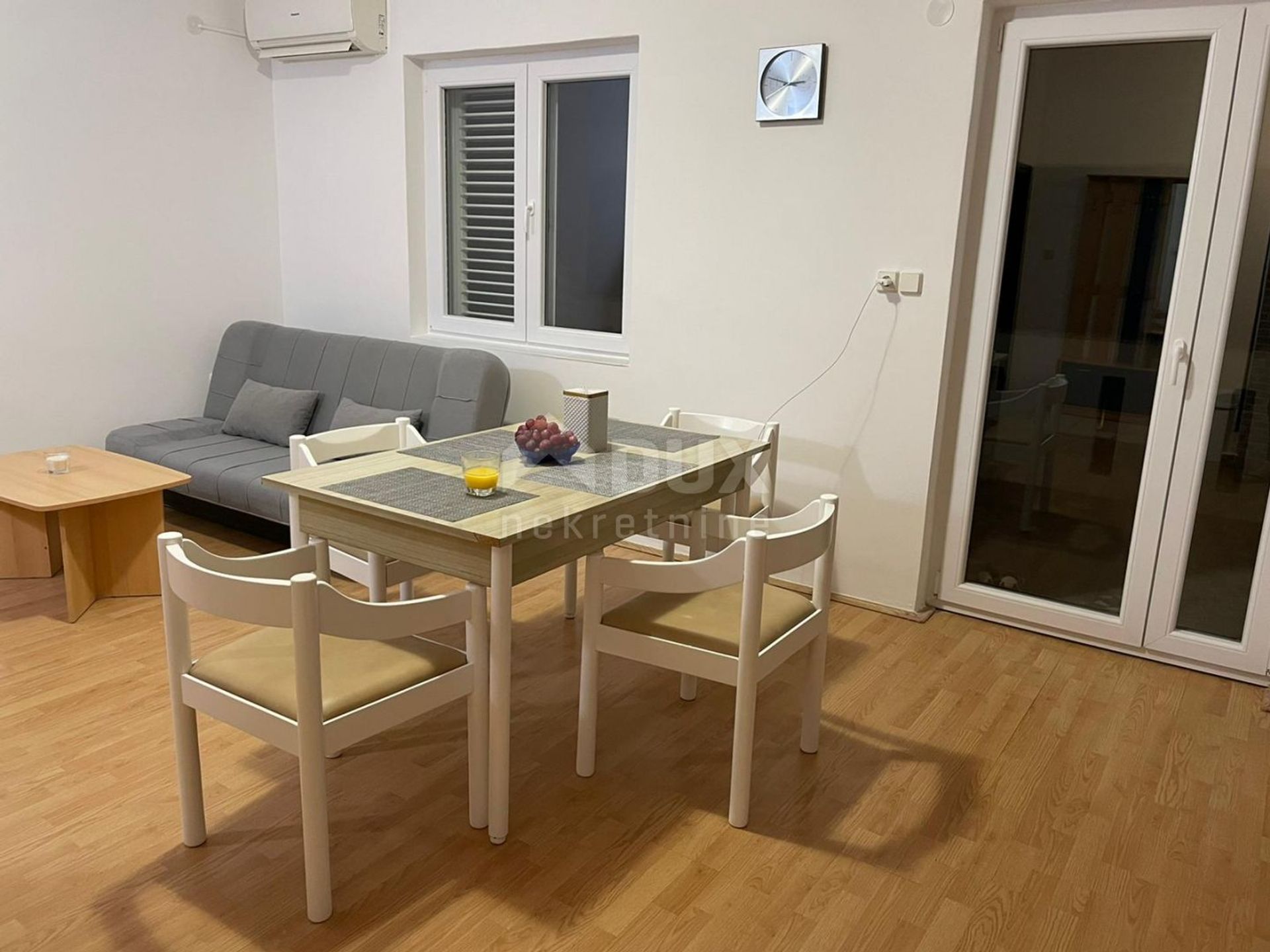 Huis in Pag, Zadar County 10869639