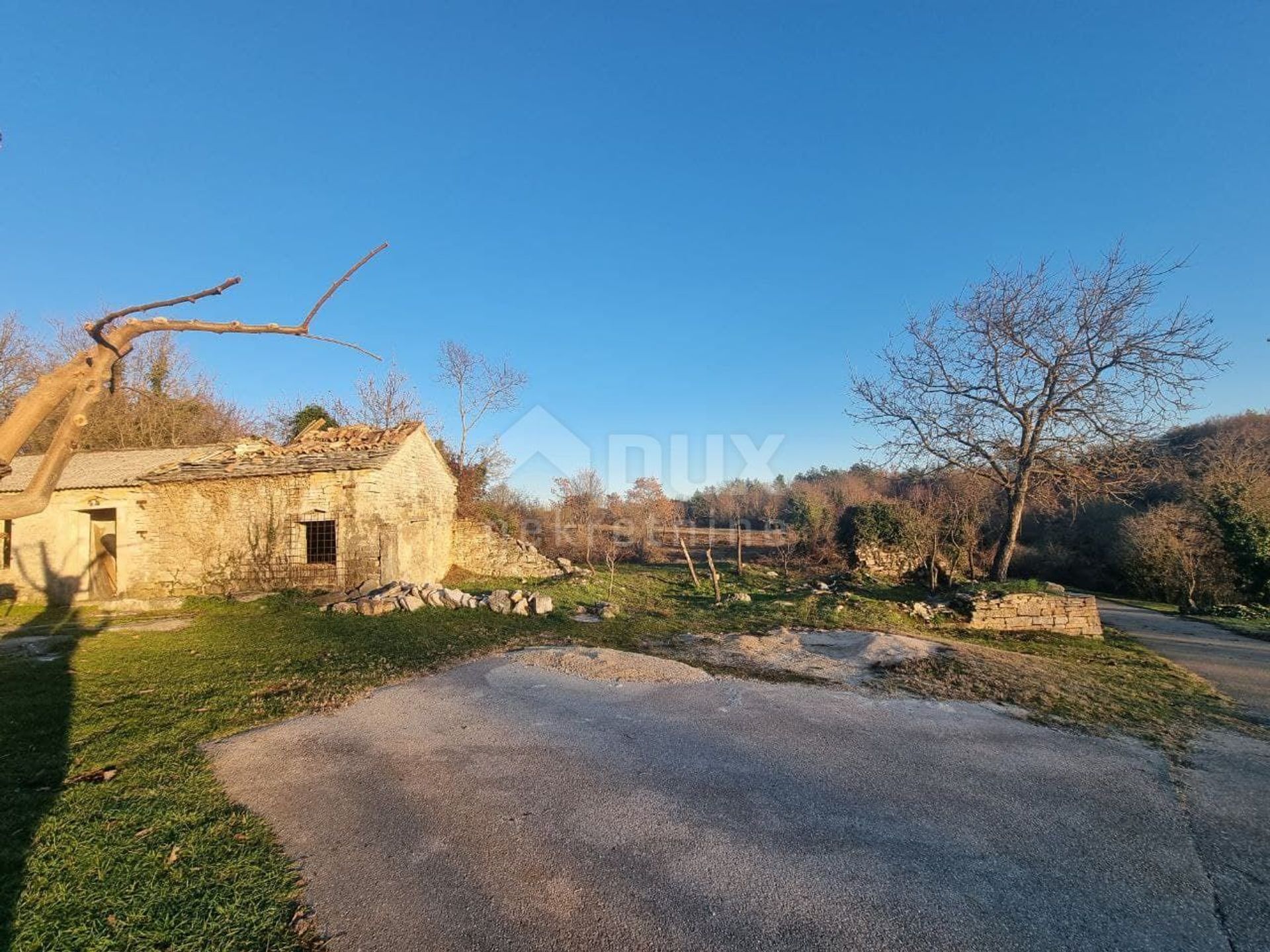 Land i Tinjan, Istarska Zupanija 10869842