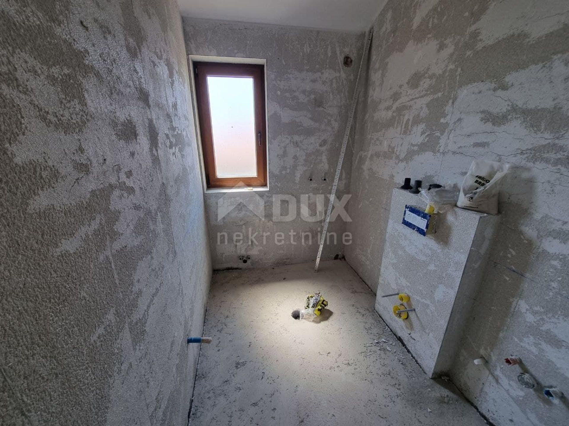 rumah dalam Kaštelir, Istria County 10870407