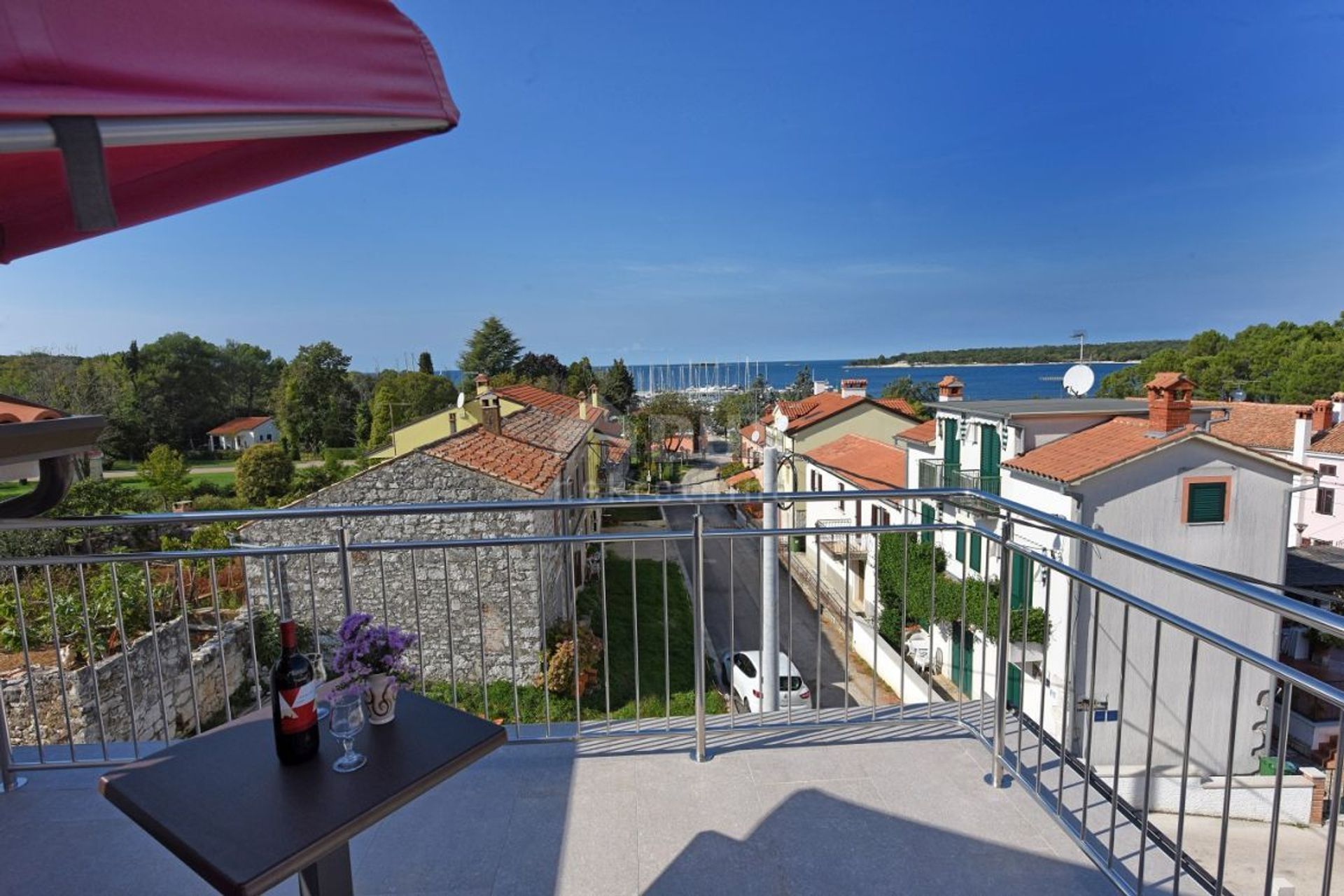 房子 在 Poreč, Istria County 10870774