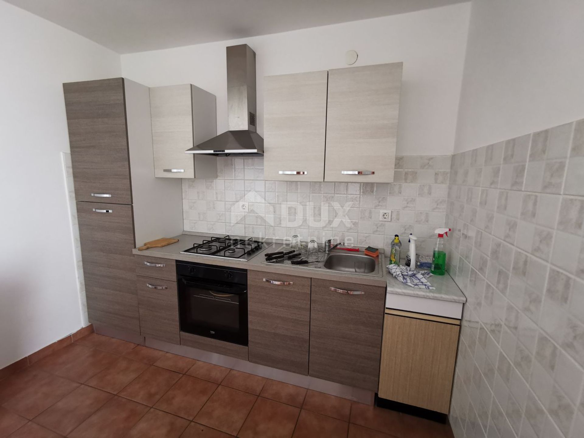 Condominio en Jadranovo, Primorje-Gorski Kotar County 10870794