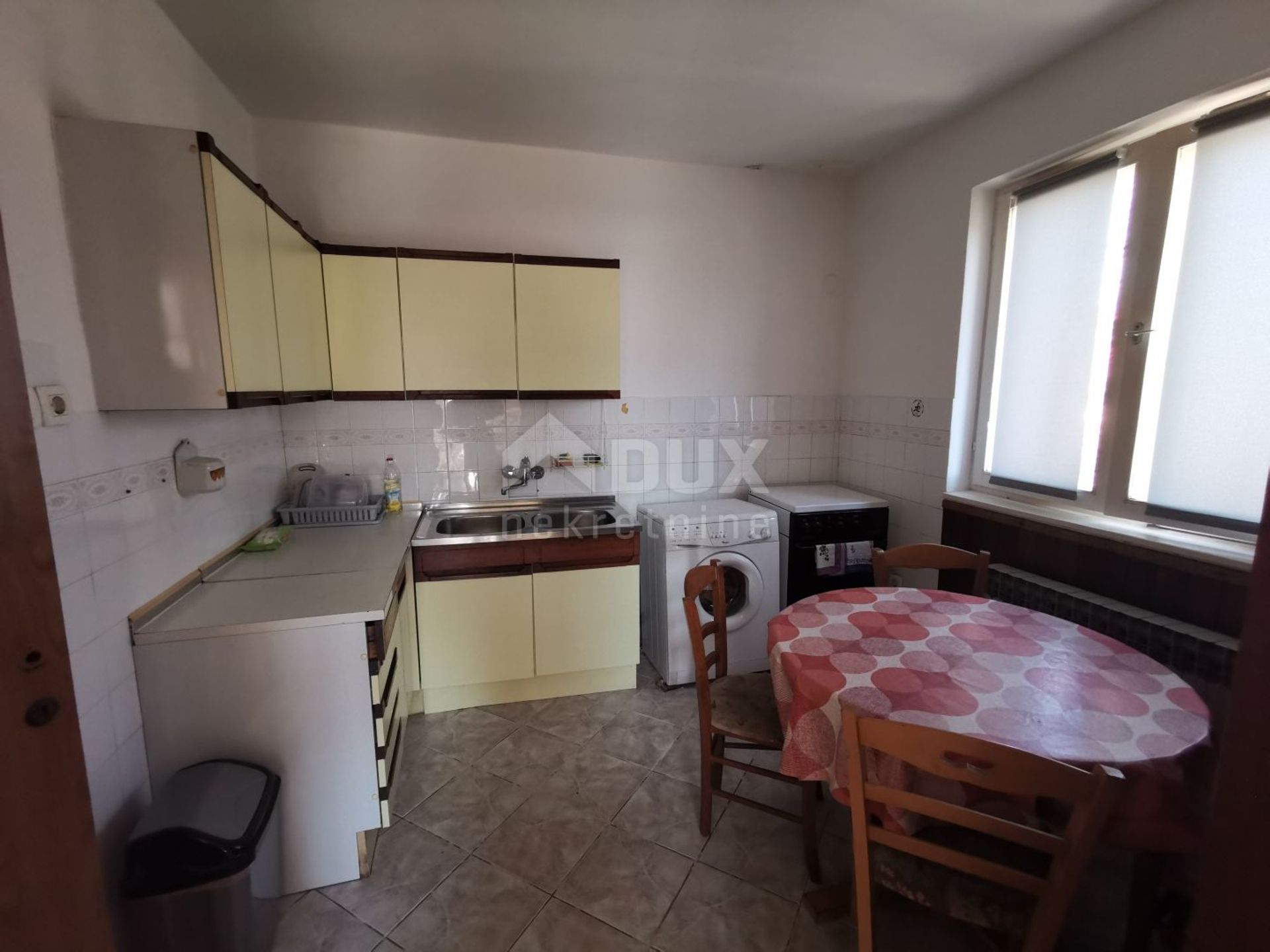 casa en Klana, Primorsko-goranska županija 10871099