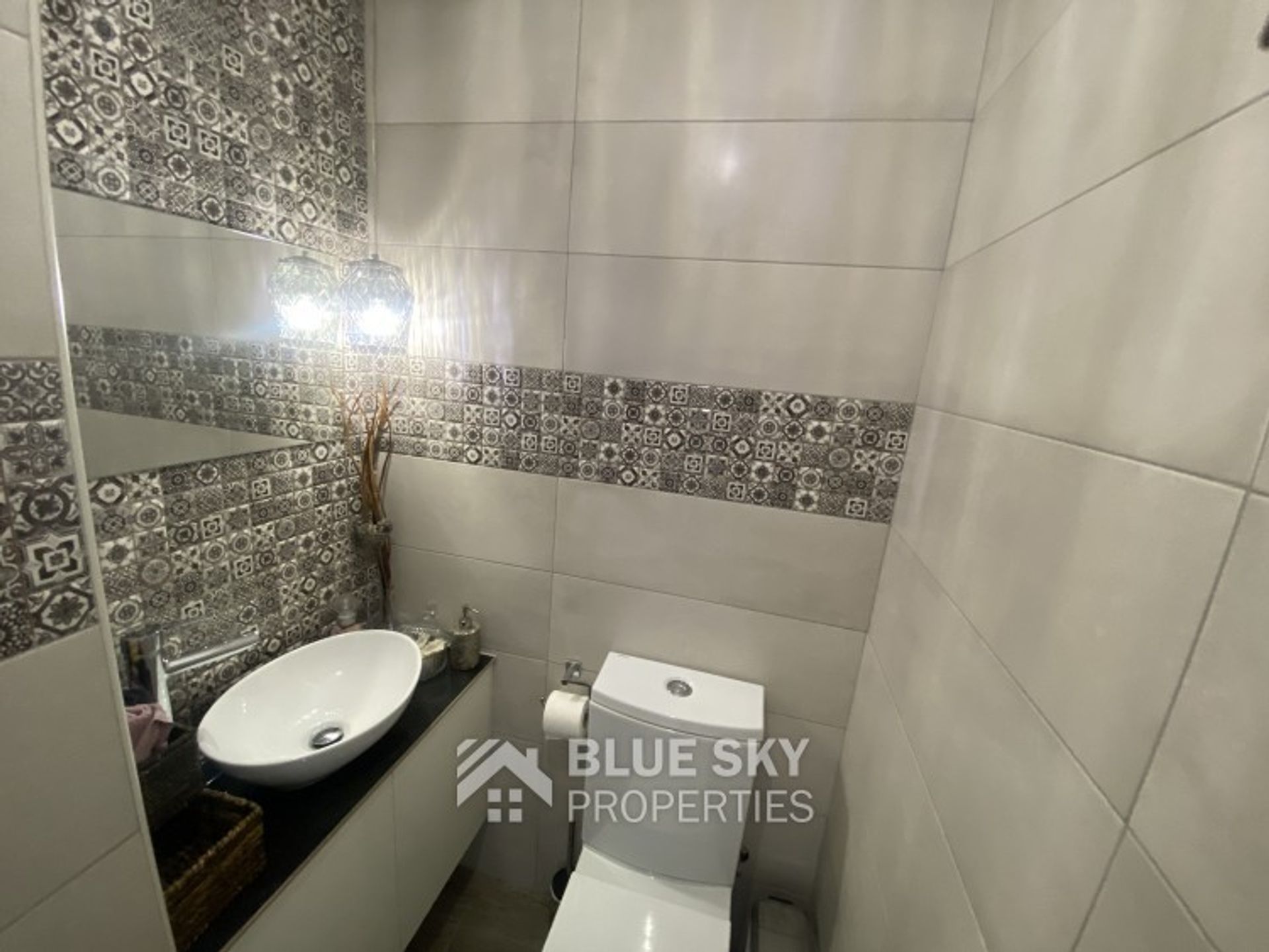 Condominio nel Nicosia, Lefkosia 10871665