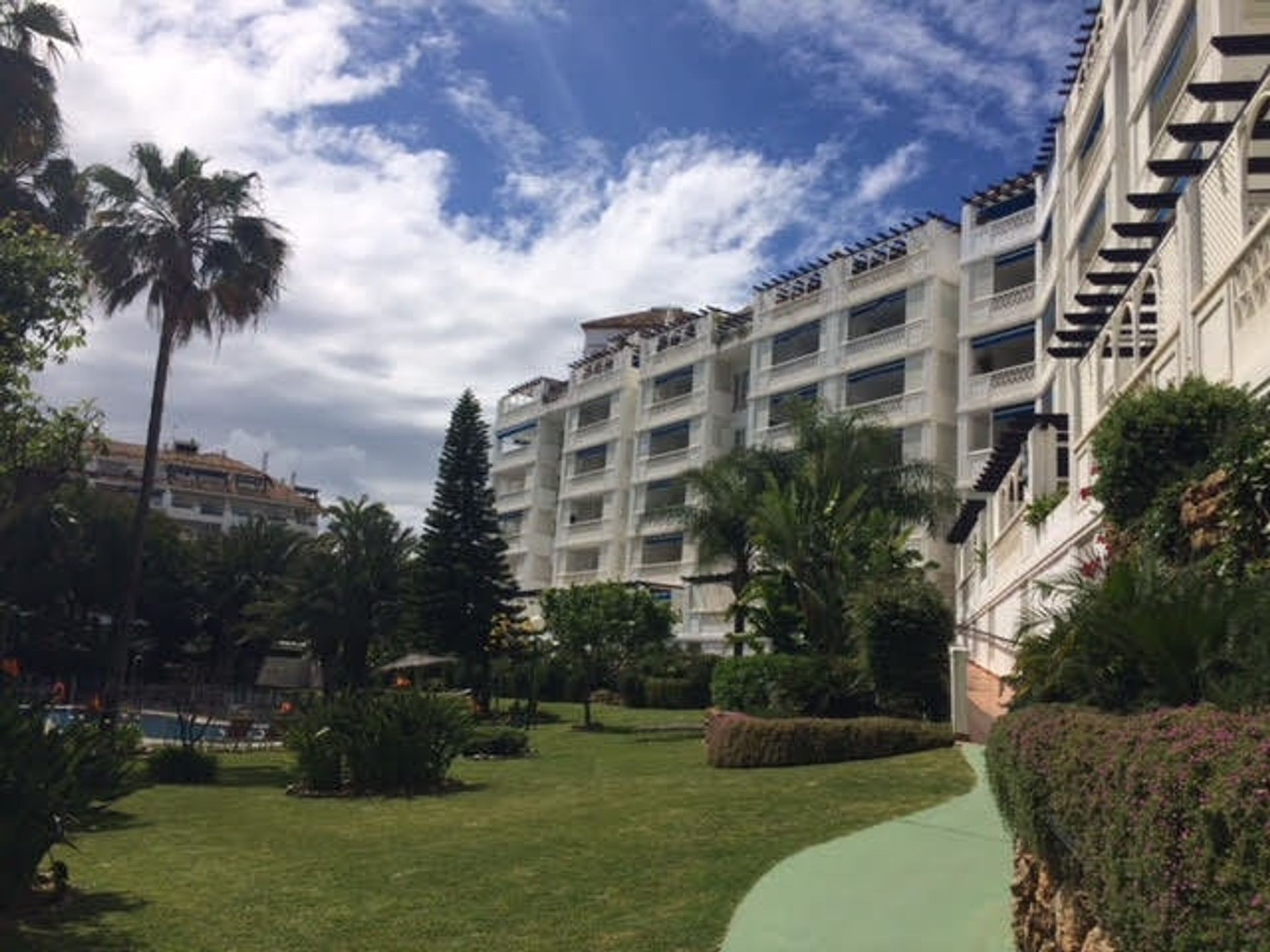 Condominium dans Marbella, Andalucía 10872506