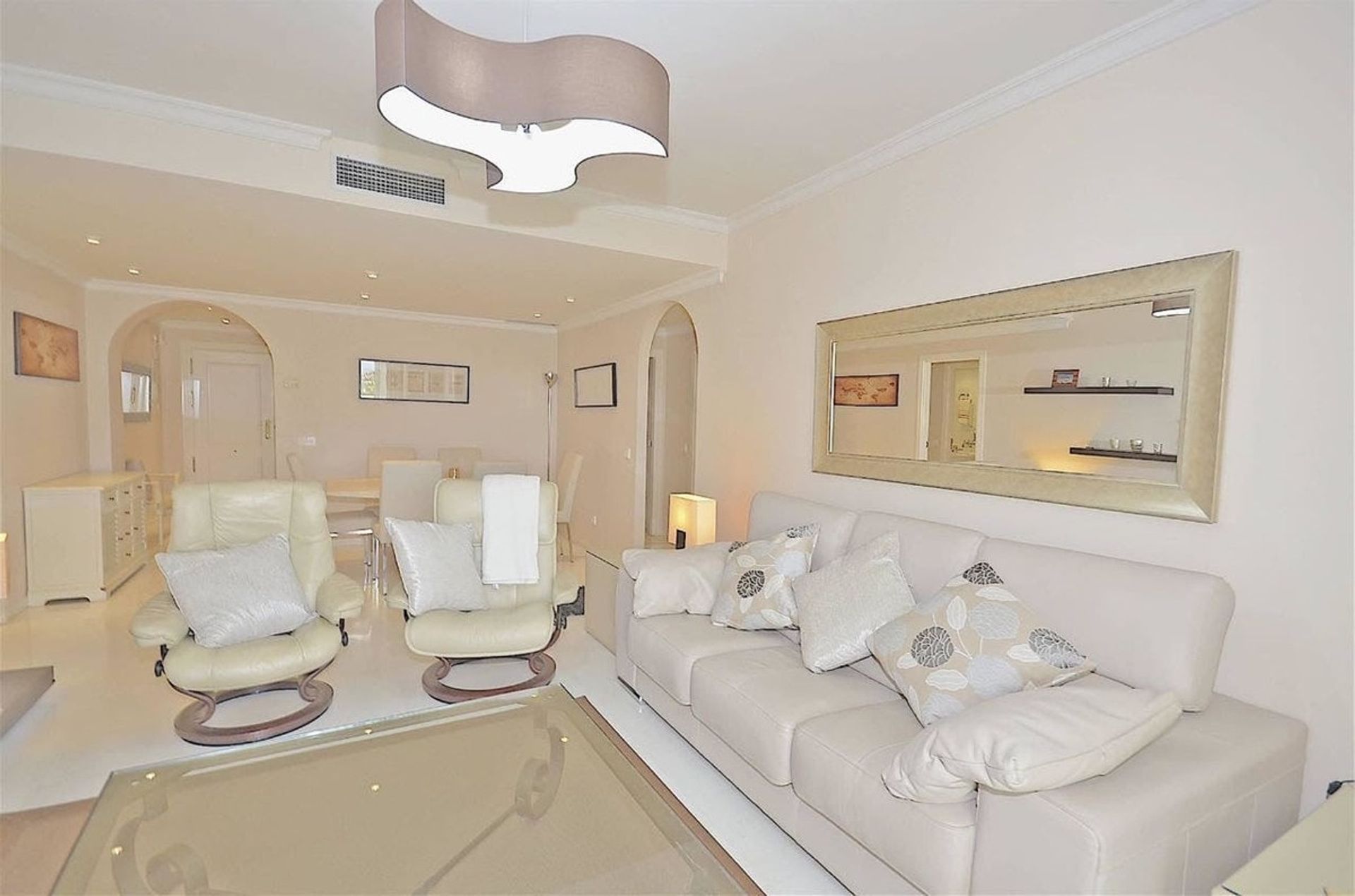 Condominium dans Marbella, Andalucía 10872506